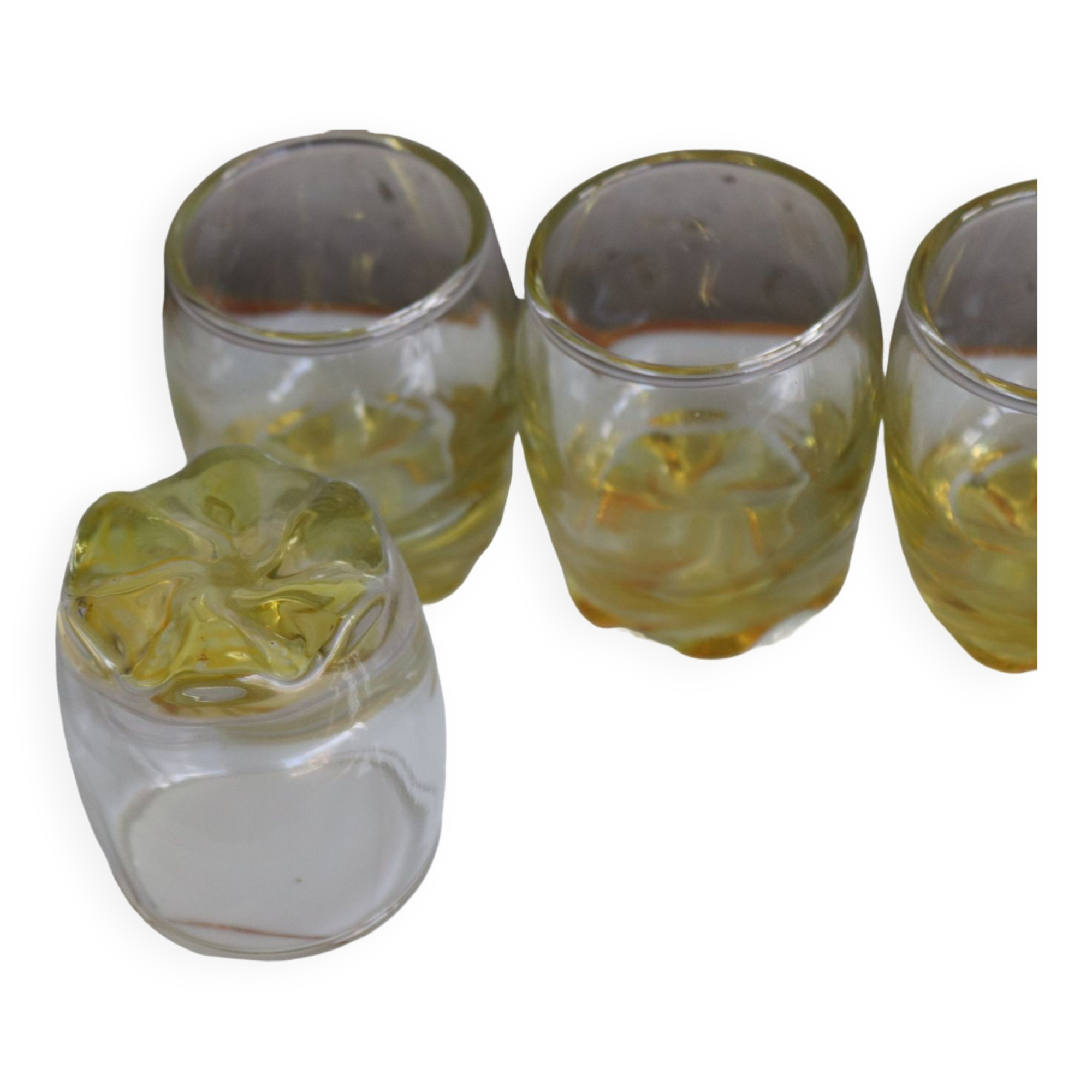 6 yellow shooter glasses / liquor