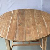 Refurbished Extendable Round Farmhouse Dining Table in Raw Solid Wood