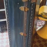 English travel trunk