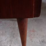 Scandinavian secretary