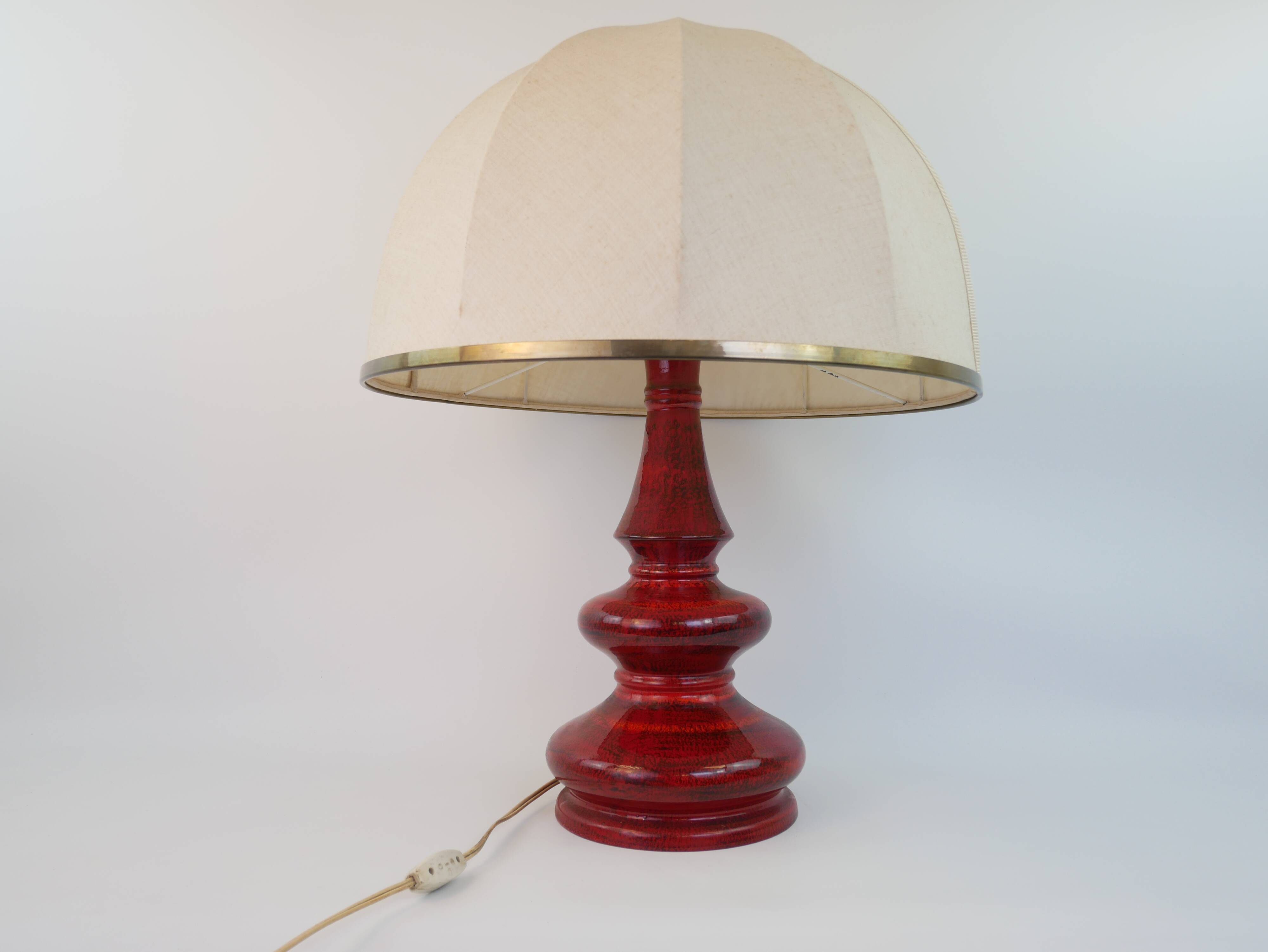 Large vintage red ceramic lamp