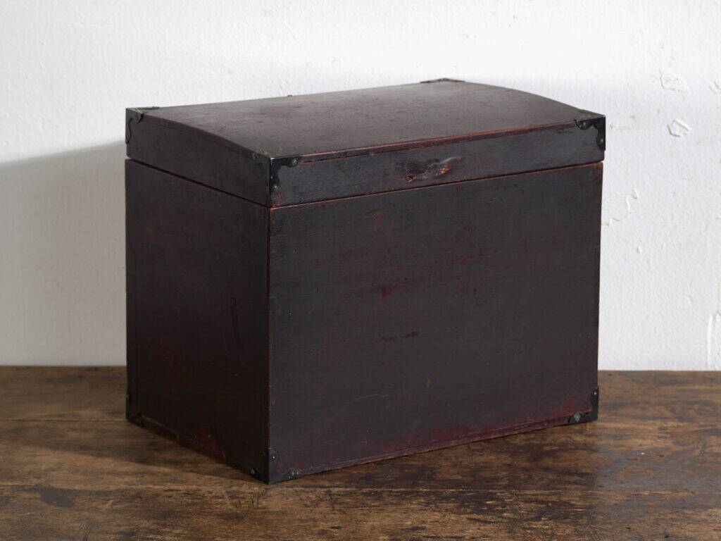 Coffre ancien japonais à tiroirs et compartiments – Japon, vers 1900