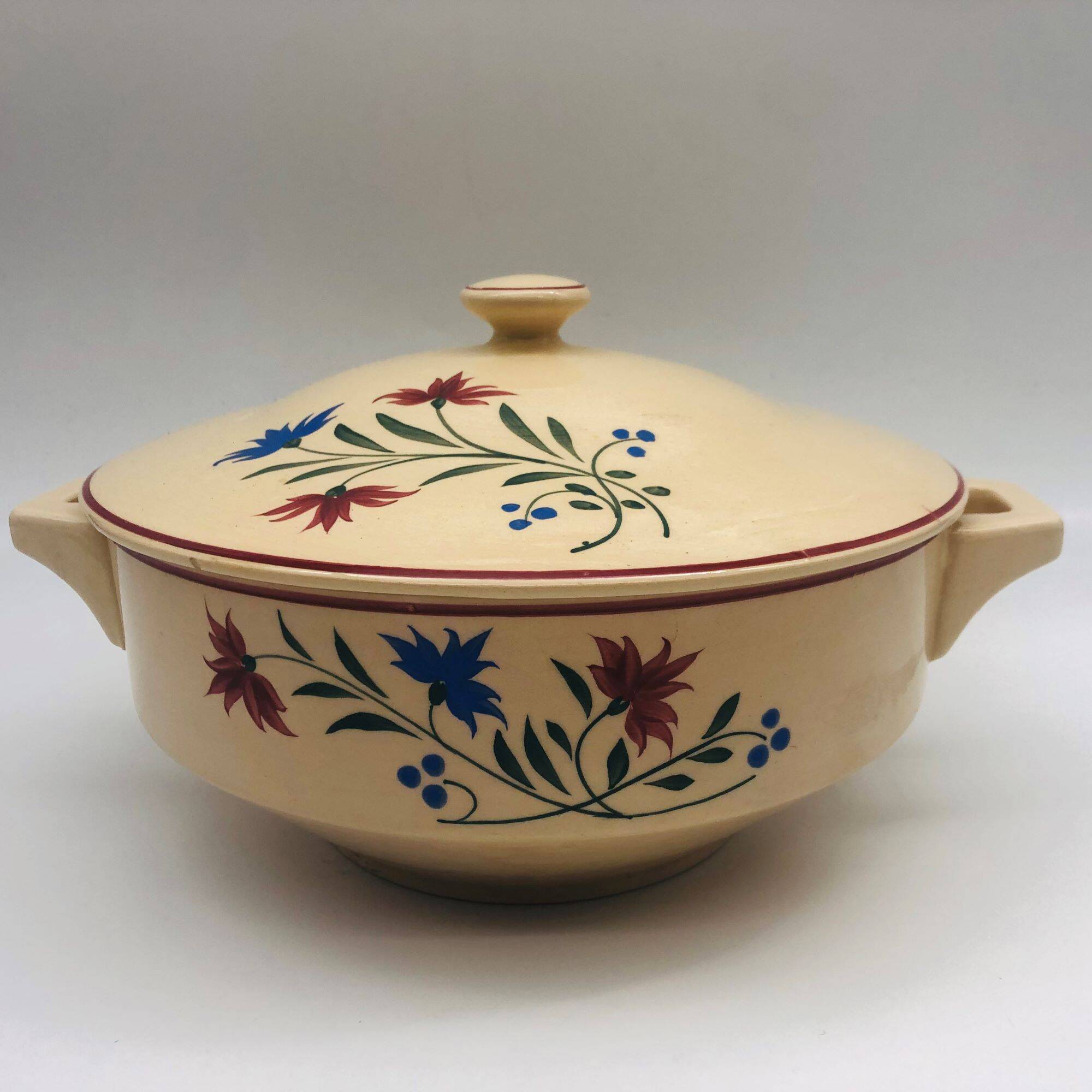 Soup tureen, K&G Lunéville, “Denise” model.