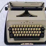Adler Gabriele 20 portable typewriter 50s/60s