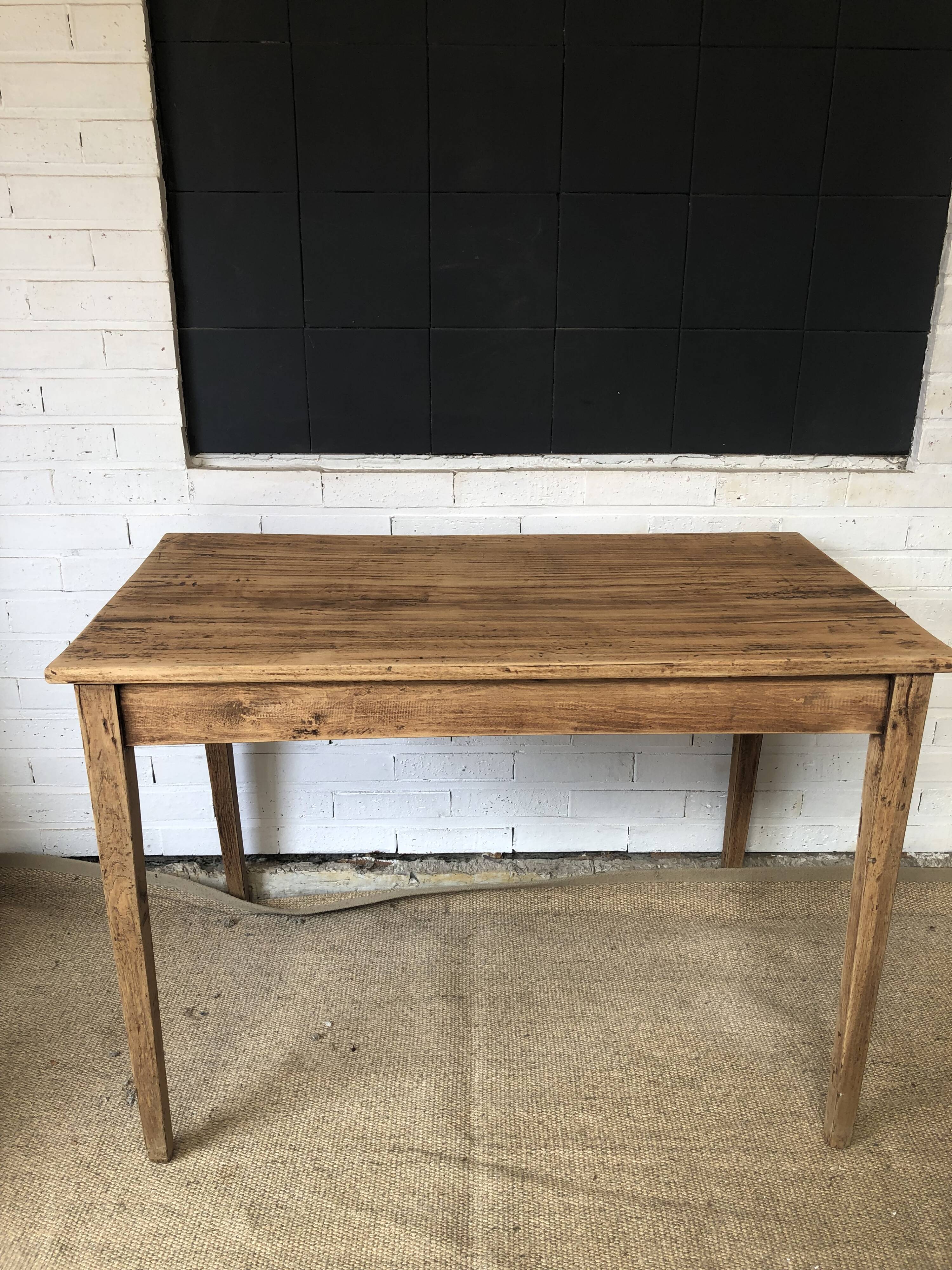 Dining table / desk