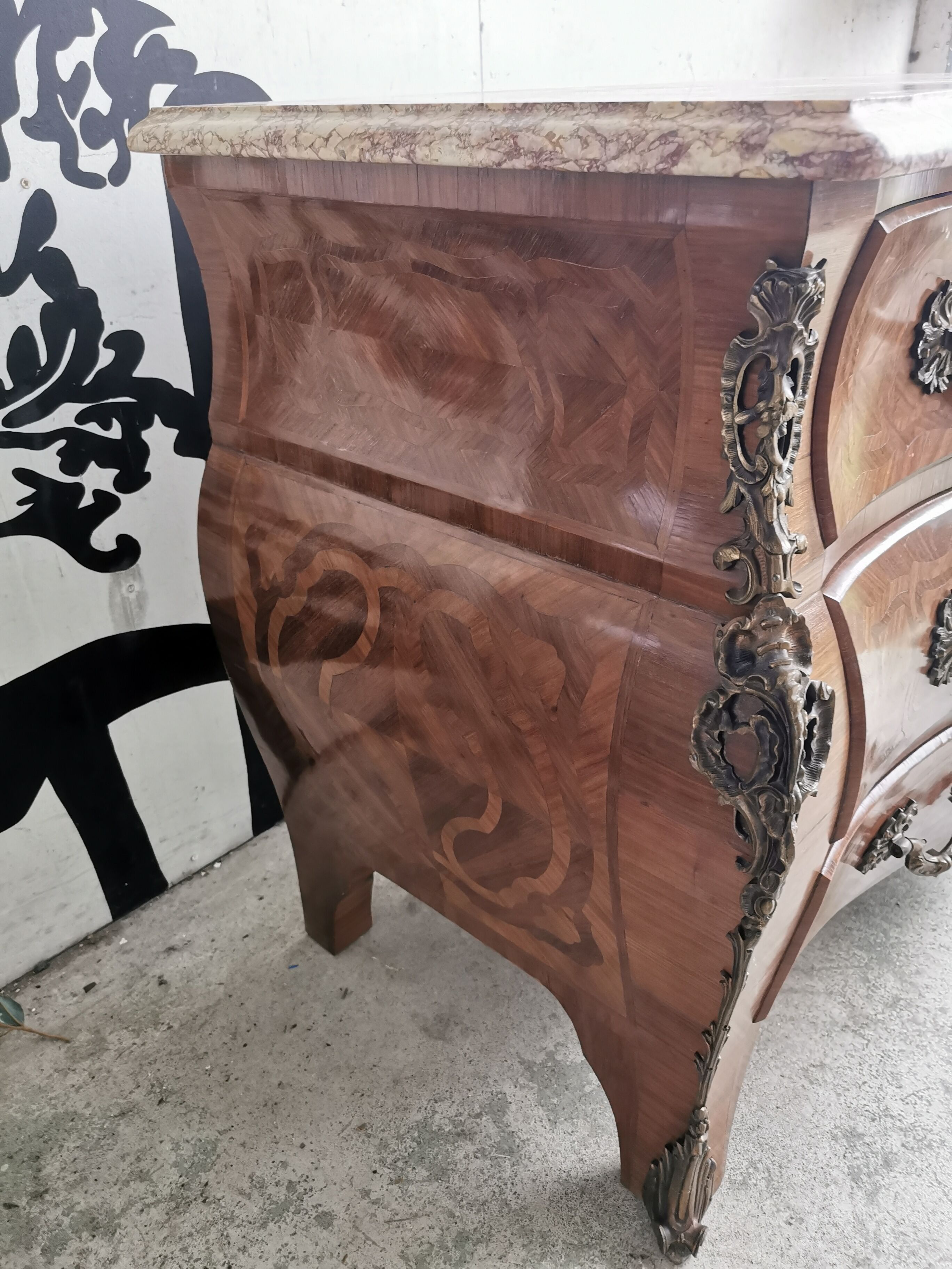 Chest of drawers tomb 1950's style louis xv inlaid