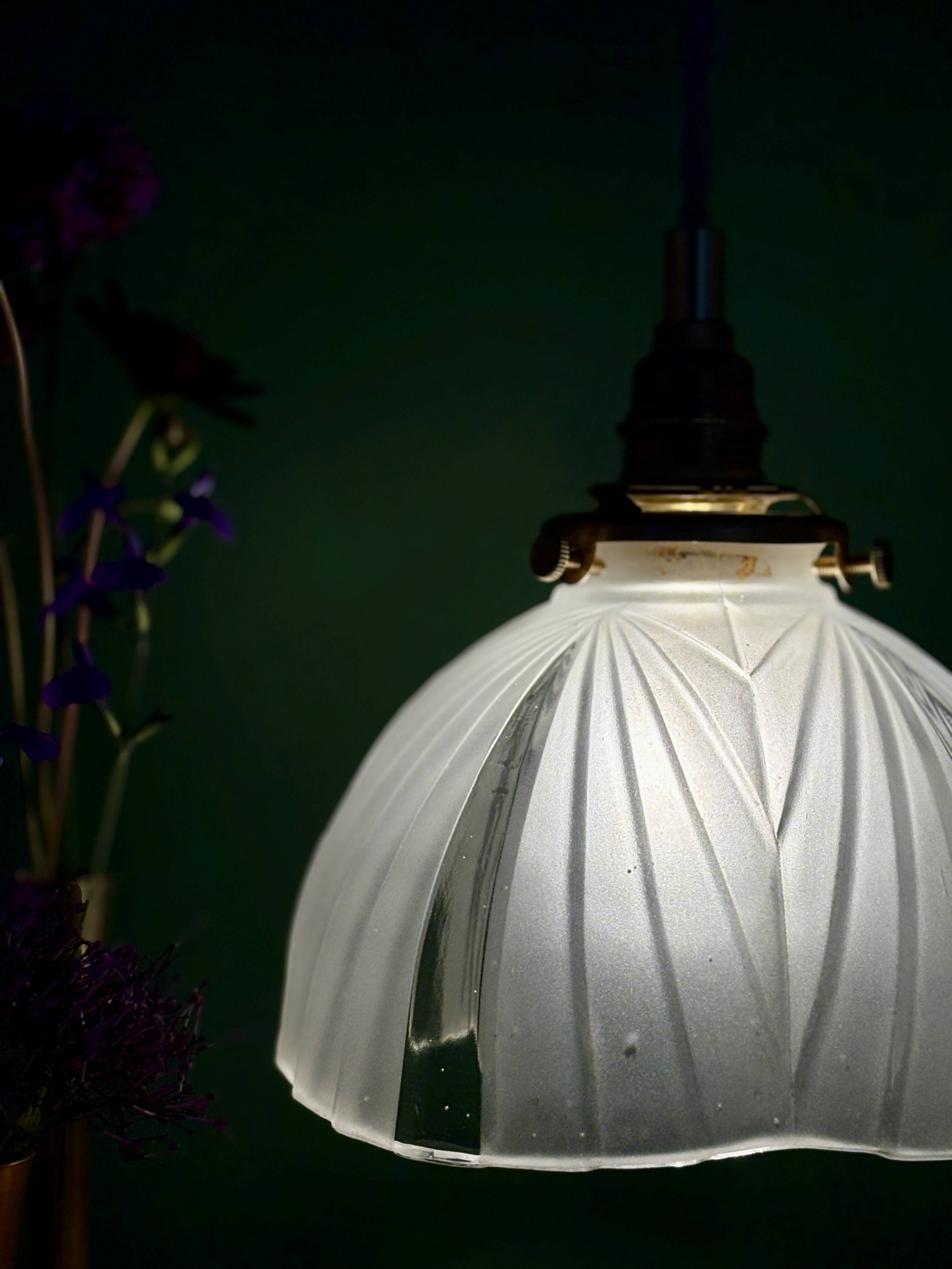Vintage art deco frosted glass lampshade pendant light