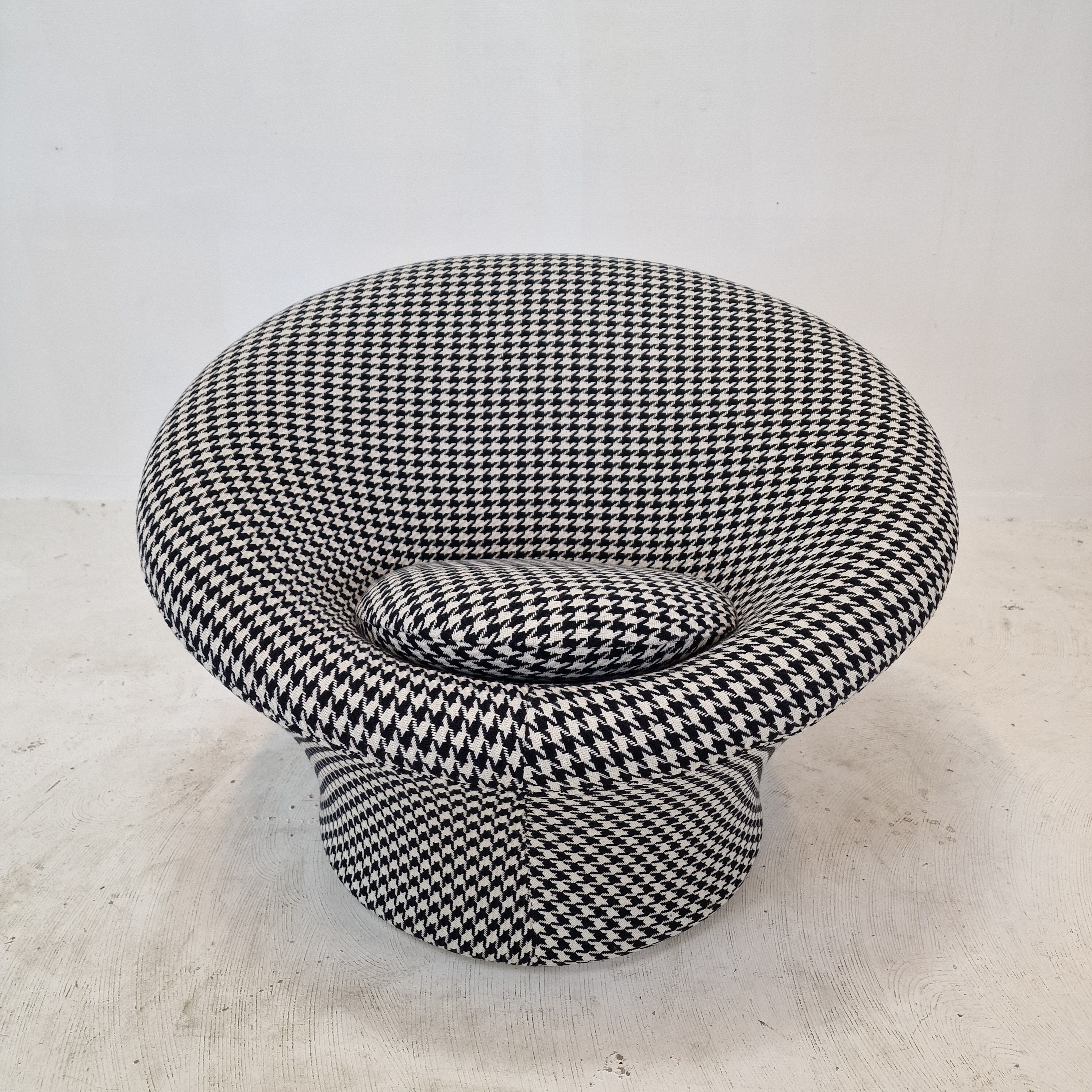 Mushroom Armchair and Ottoman by Pierre Paulin for Artifort, 1960s