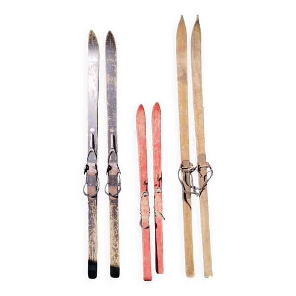 3 paires de skis anciens - Bon état sur Selency