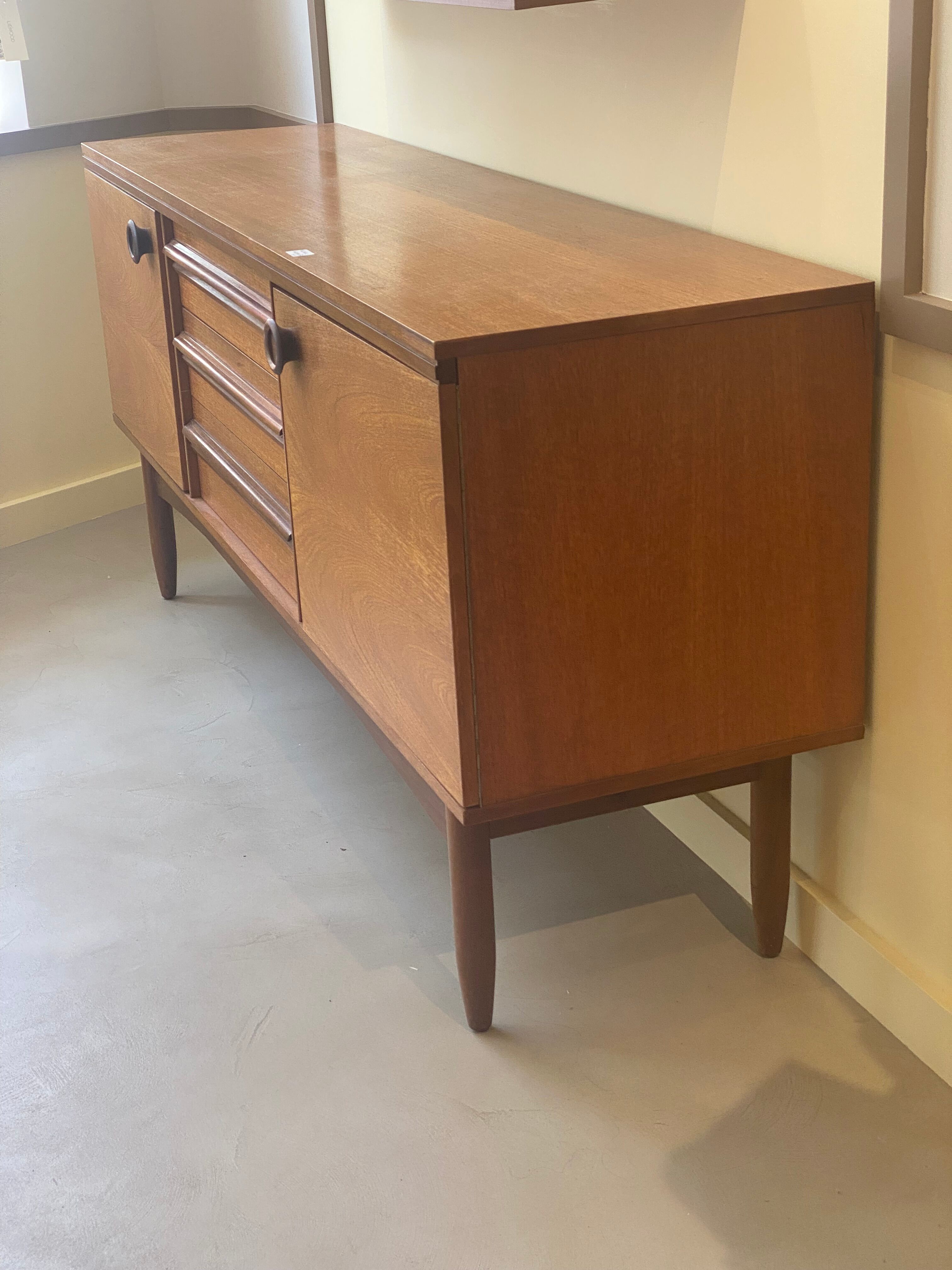 Sideboard William Lawrence