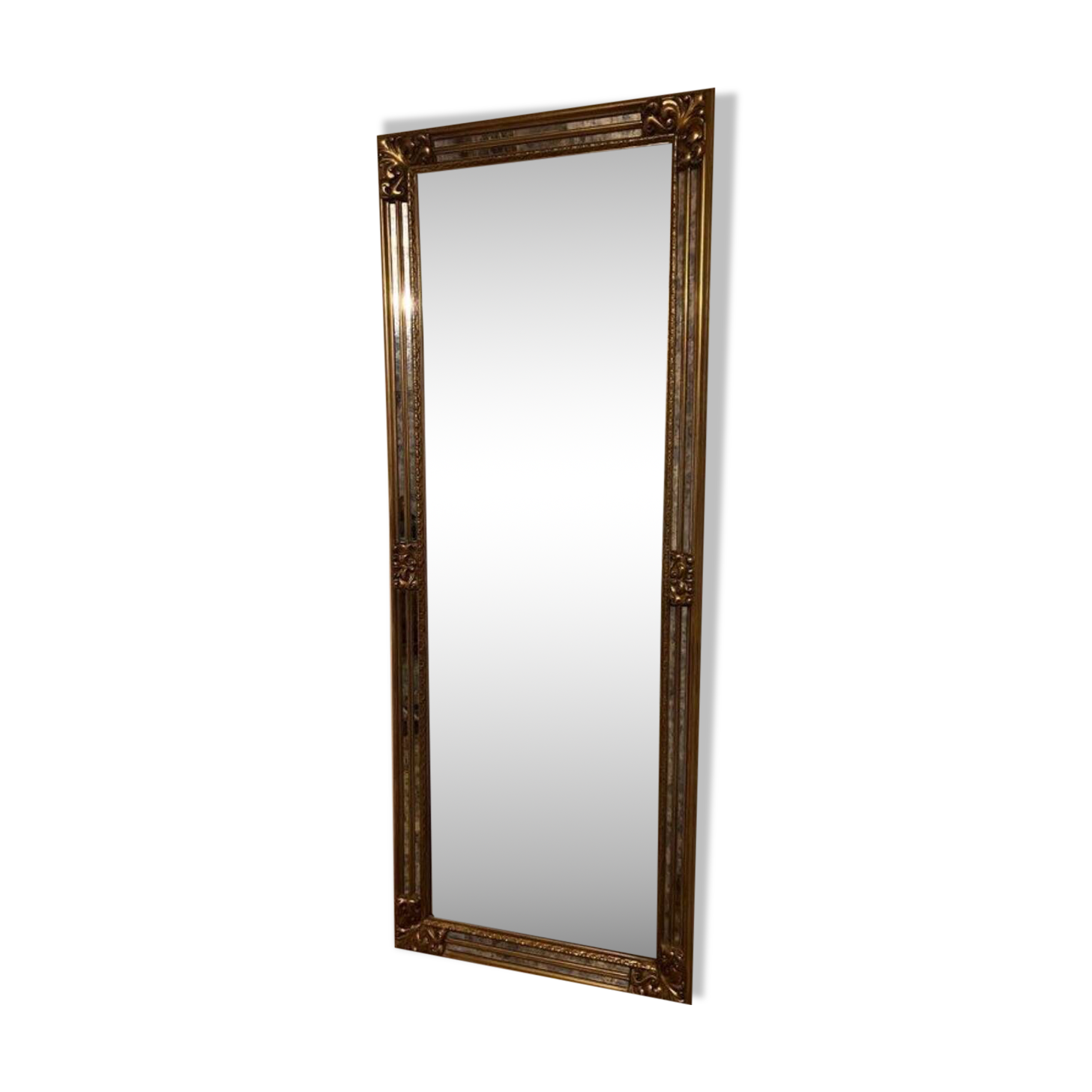 Mirror with a glazing bar