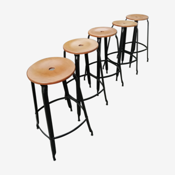 5 Nicolle bar stools