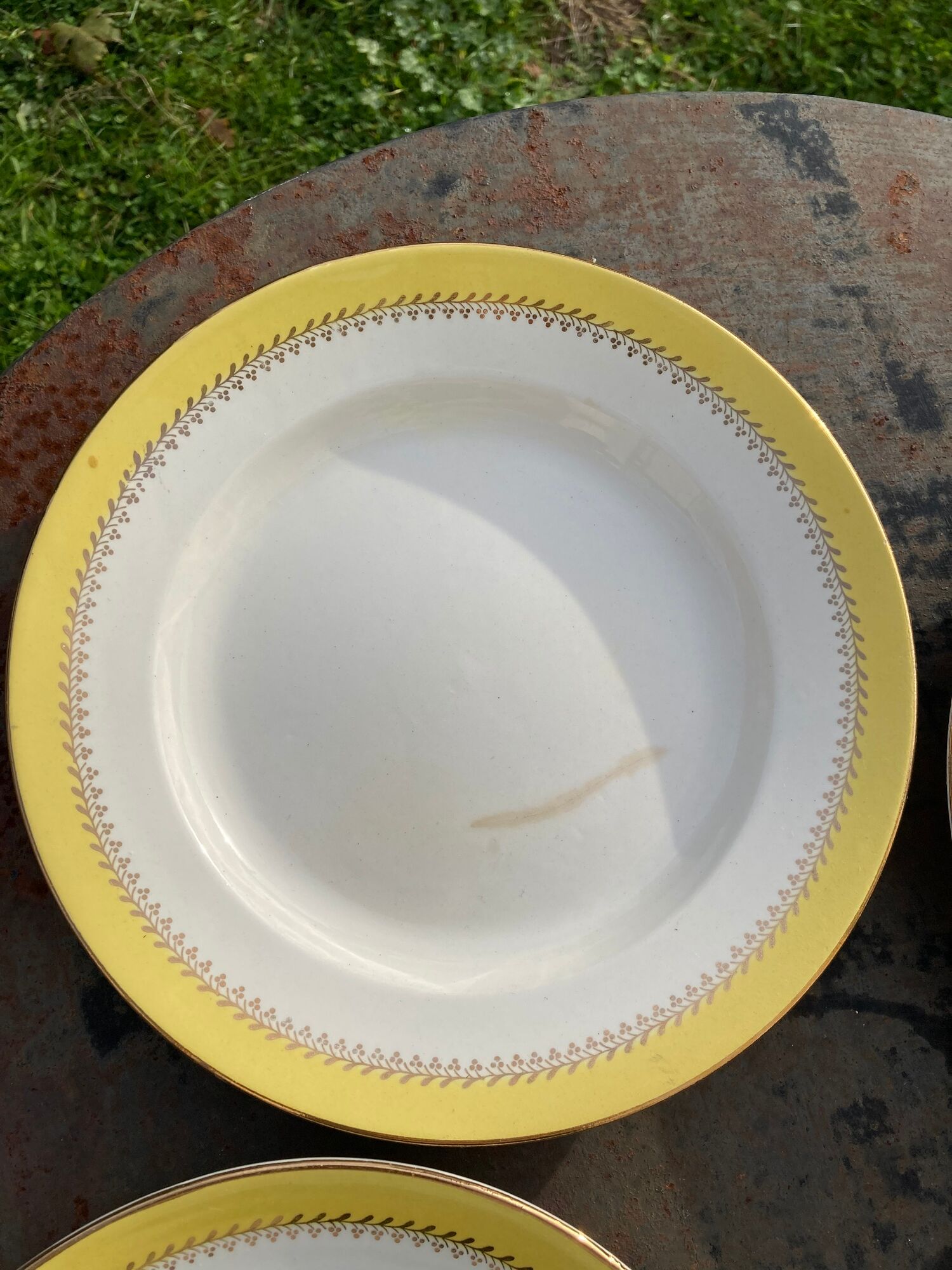 Lot de 6 assiettes plates en porcelaine D27 effet ondulation Maison Cyna - Mr Scandinave