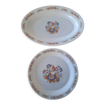 Set of 2 vintage dishes