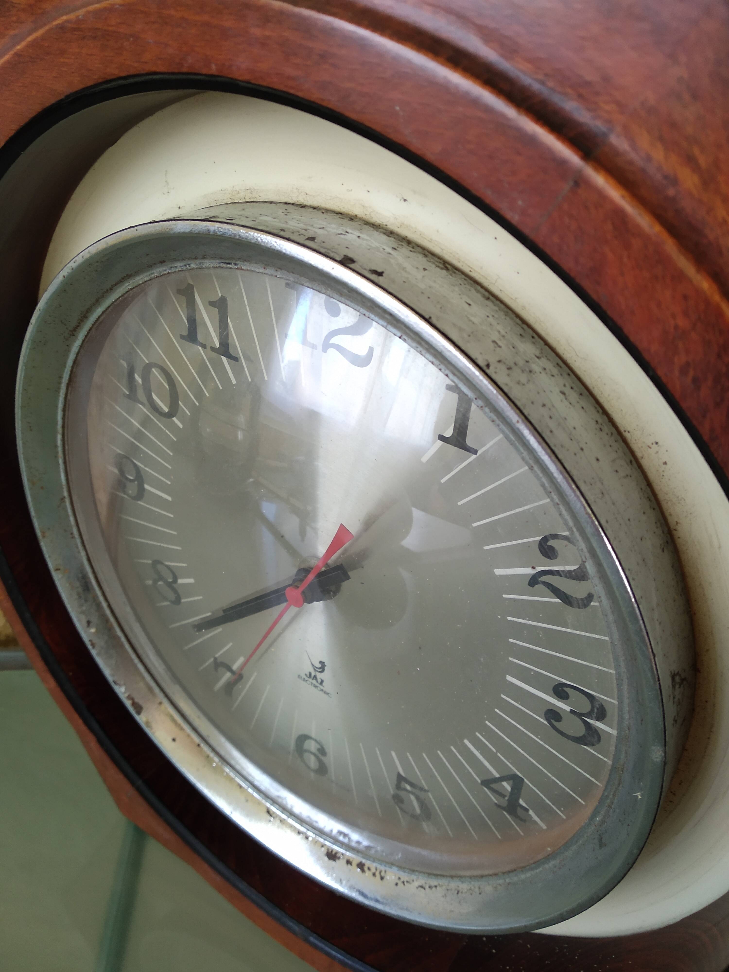 Octagonal pendulum clock JAZ vintage 1970