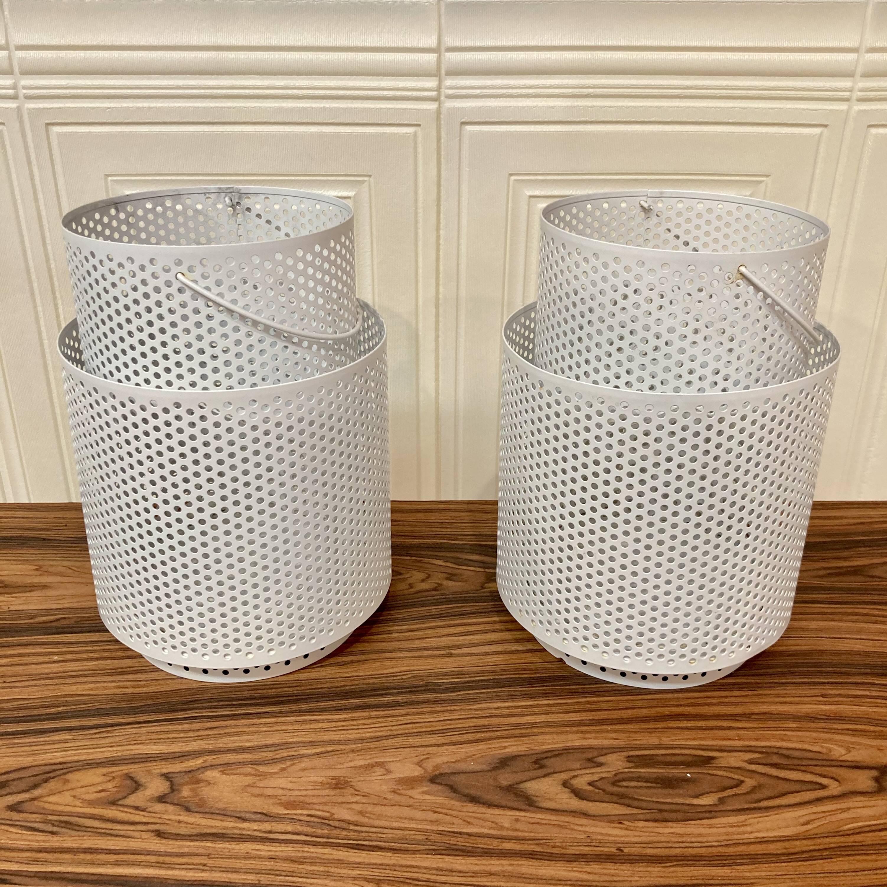 SET OF 2 LARGE METAL CANDLE HOLDERS IN SCANDINAVIAN DESIGN.