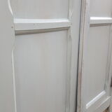 Mint-coloured parisian wardrobe