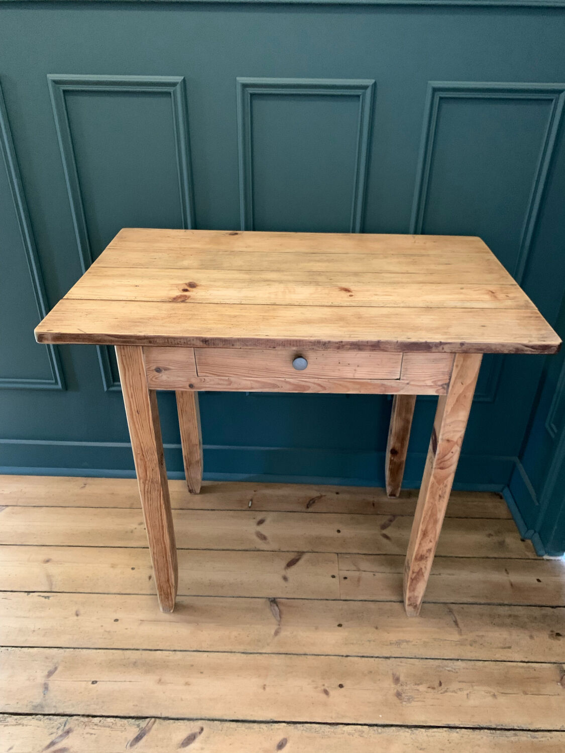 Farmhouse table