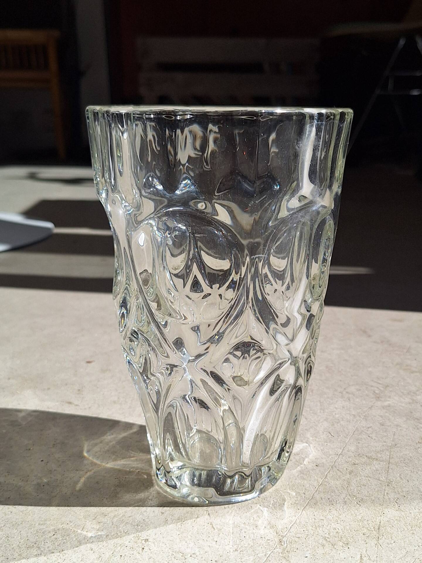 Vase en verre moulé annees 60/70