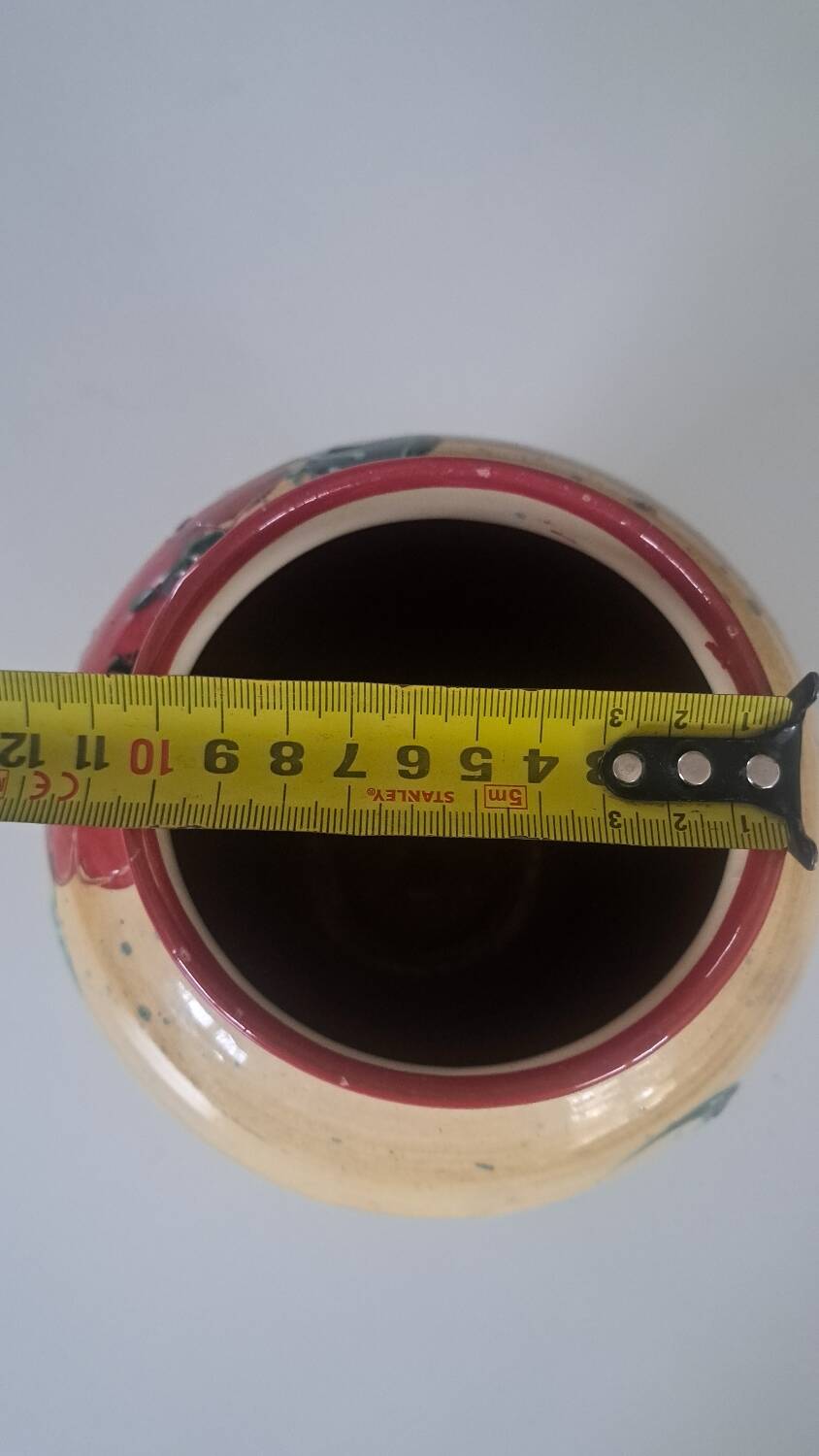 Fine vase from Moustiers CZ