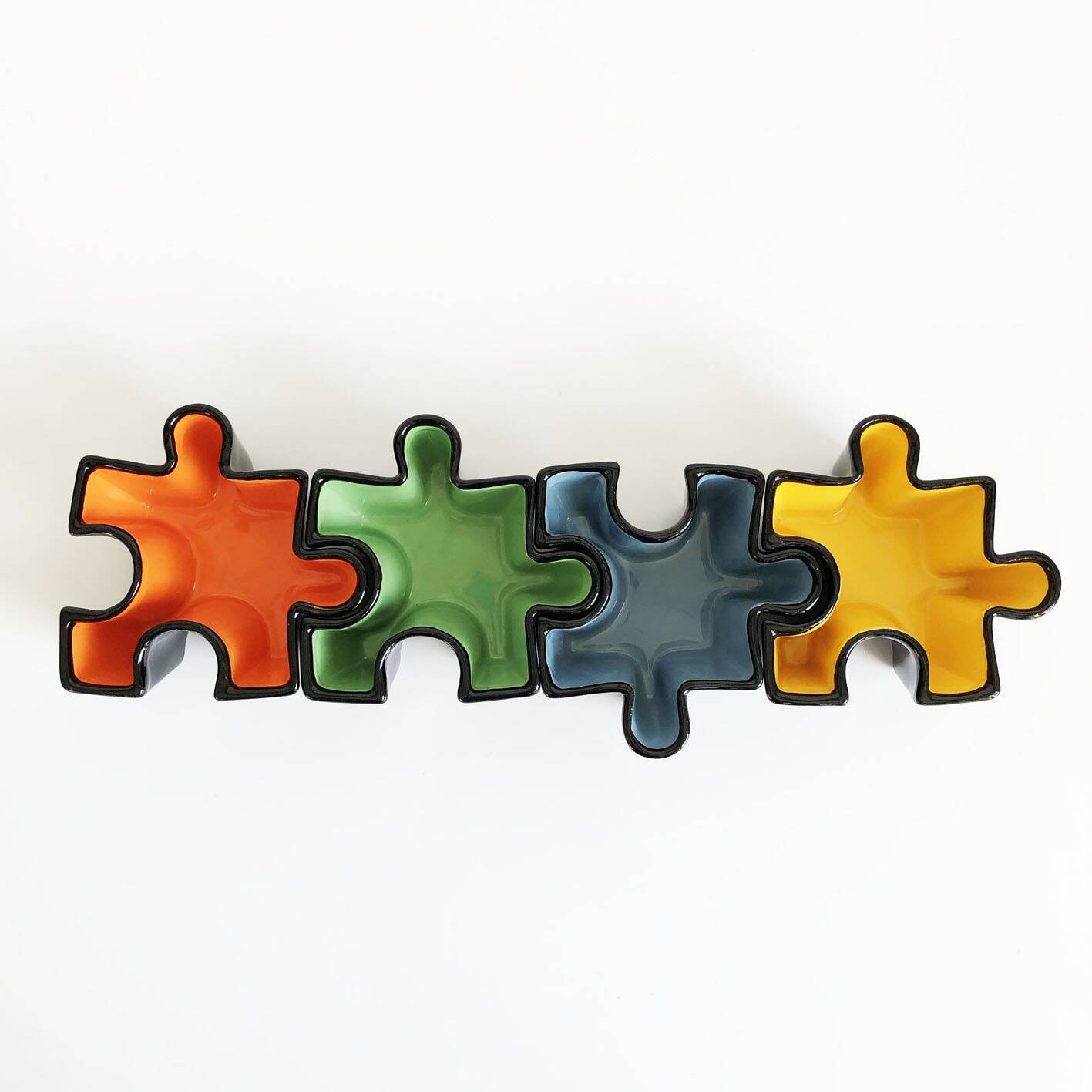 Ensemble de vide poches puzzle en céramique. Italie, années 80