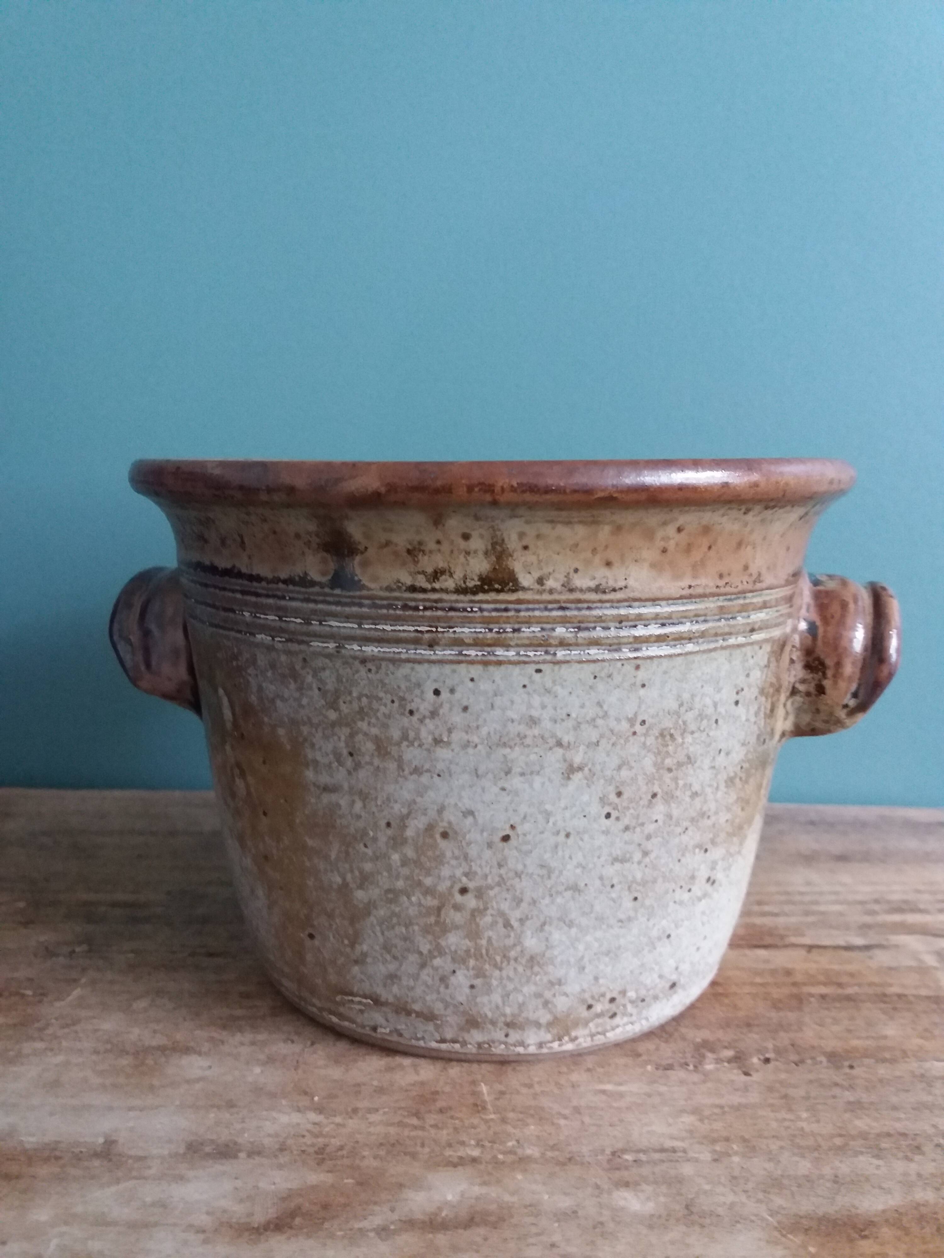 Puisaye sandstone ice bucket signed Jean-Pierre Prud'homme