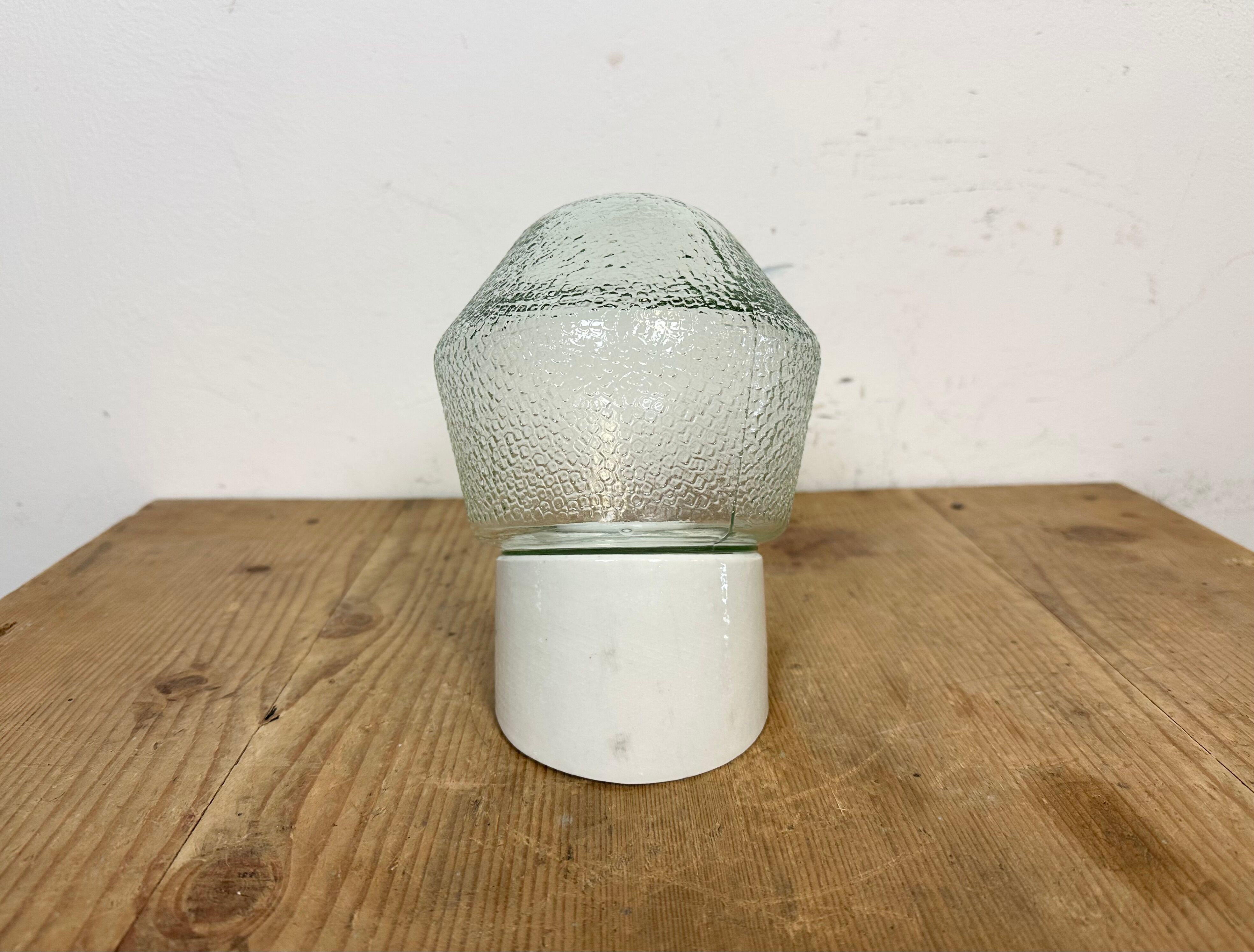 Applique murale en porcelaine blanche vintage, années 1970