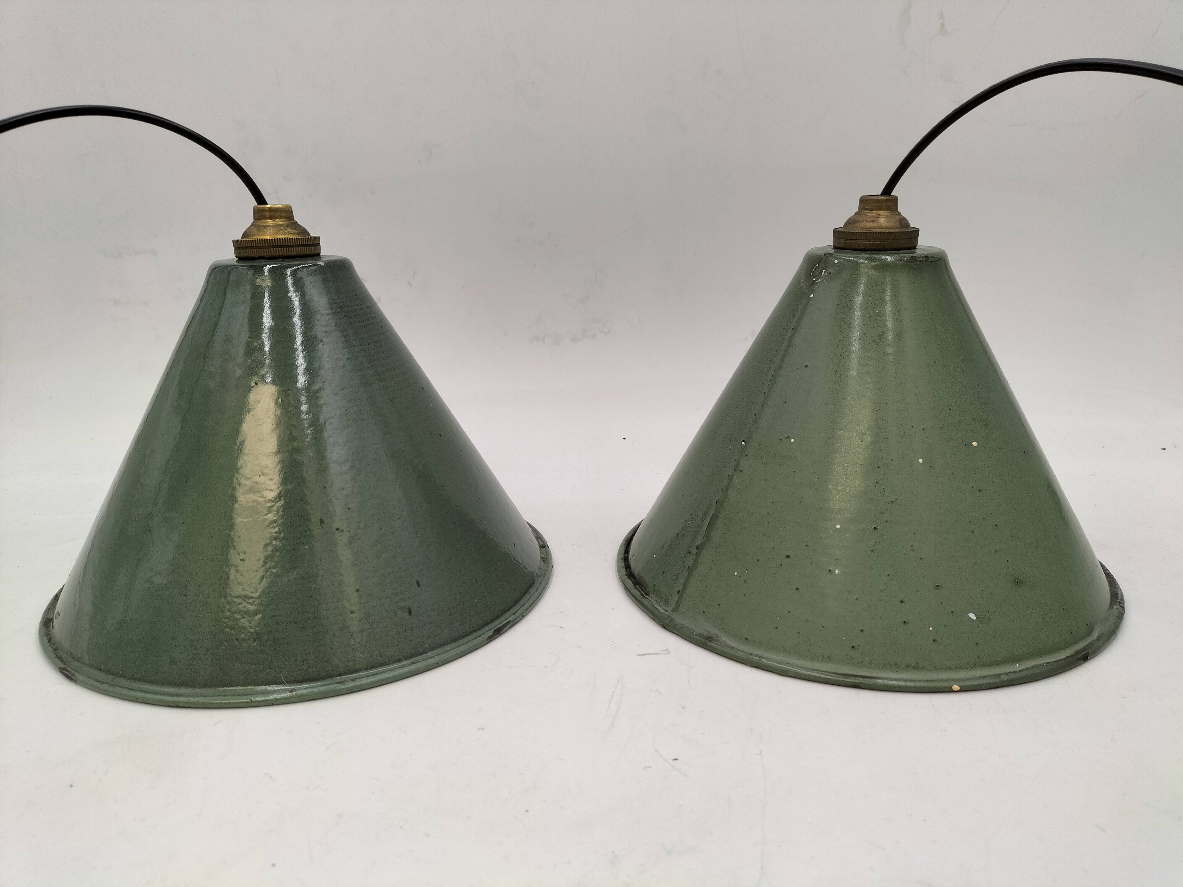 Enamelled sheet metal cone pendants