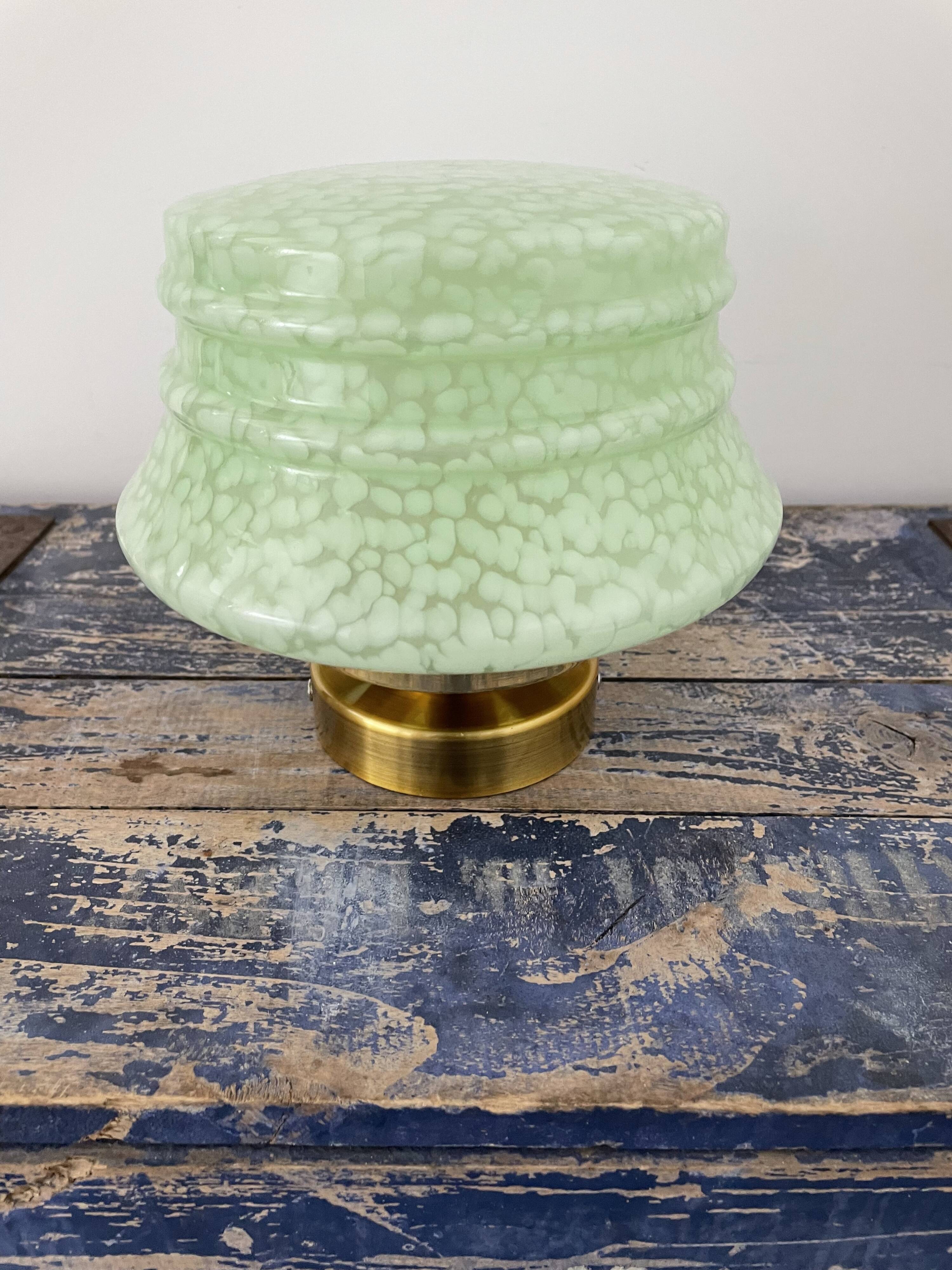 Ceiling lamp in Clichy green glass electrified to nine