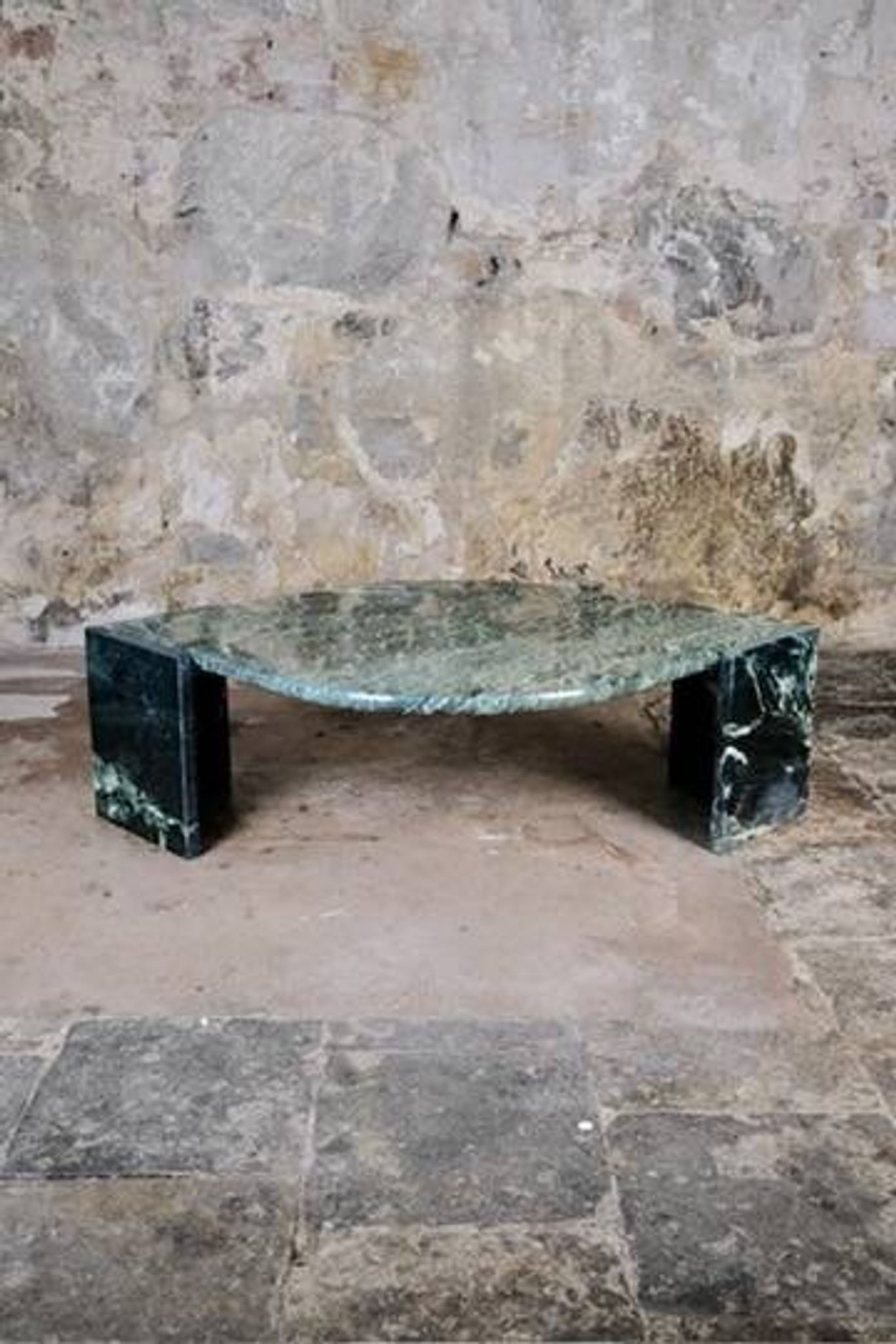 Emerald green marble "eye" coffee table, Roche Bobois, France, 1970s
