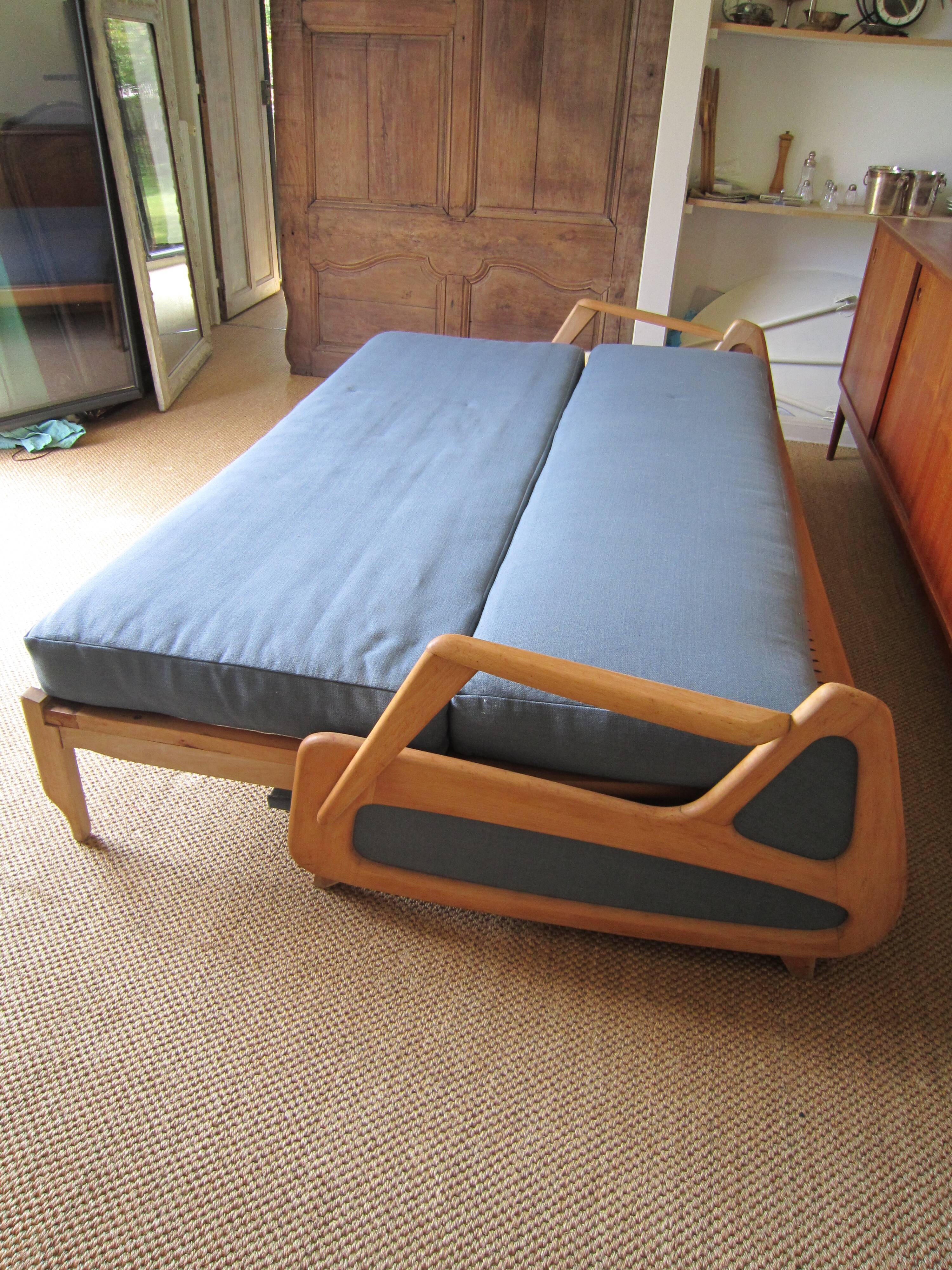 Sofa bed Gamba of 1963 re-upholstered