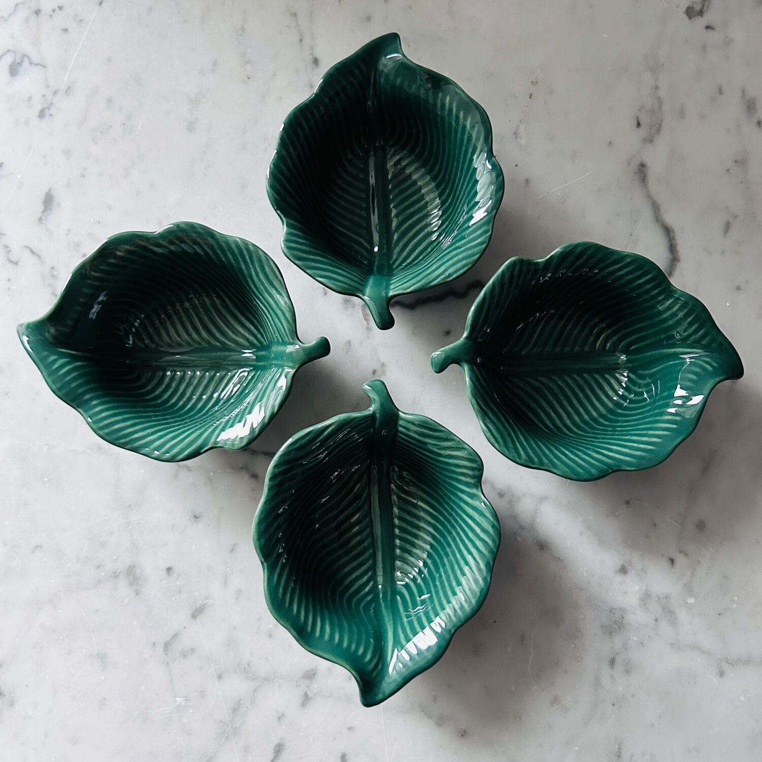 Service of 5 green leaf verrines