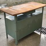 Establishment iron tray wood panel, as it stands