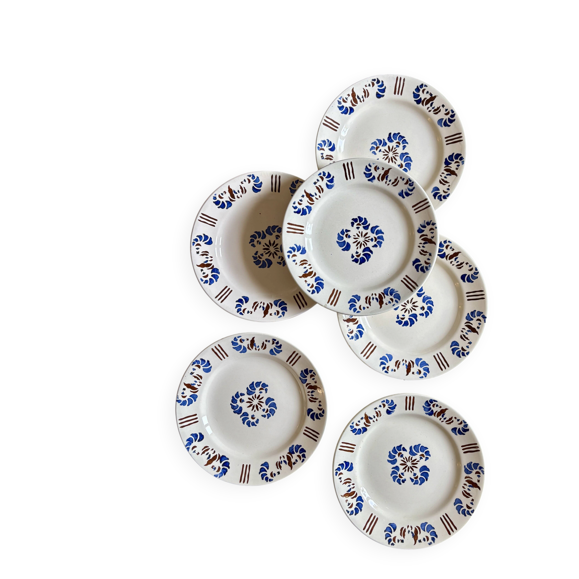 Set of 6 antique plates in the Laval pattern.