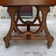 Dining room table by Maison Krieger, Art Nouveau, circa 1900, in solid oak