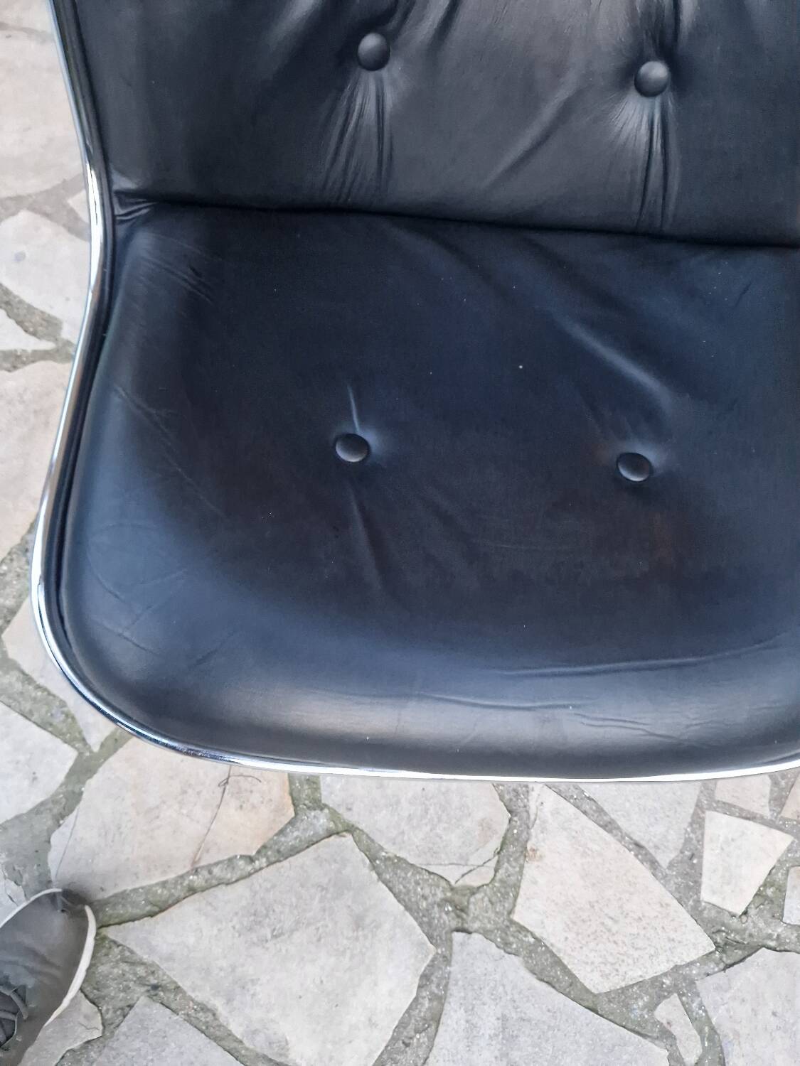 Charles Pollock Knoll armchair