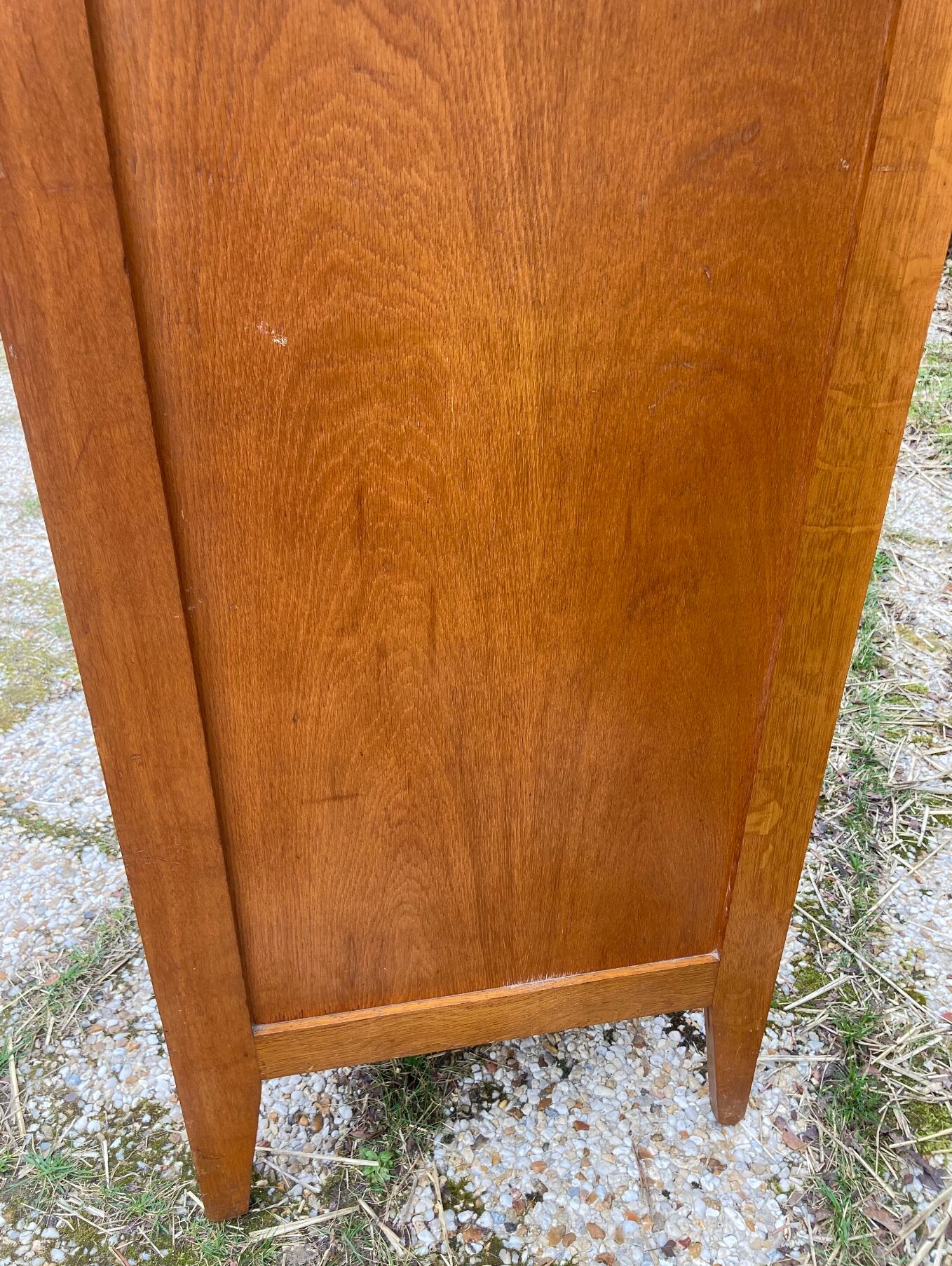 Vintage knitted bonnet feet compass