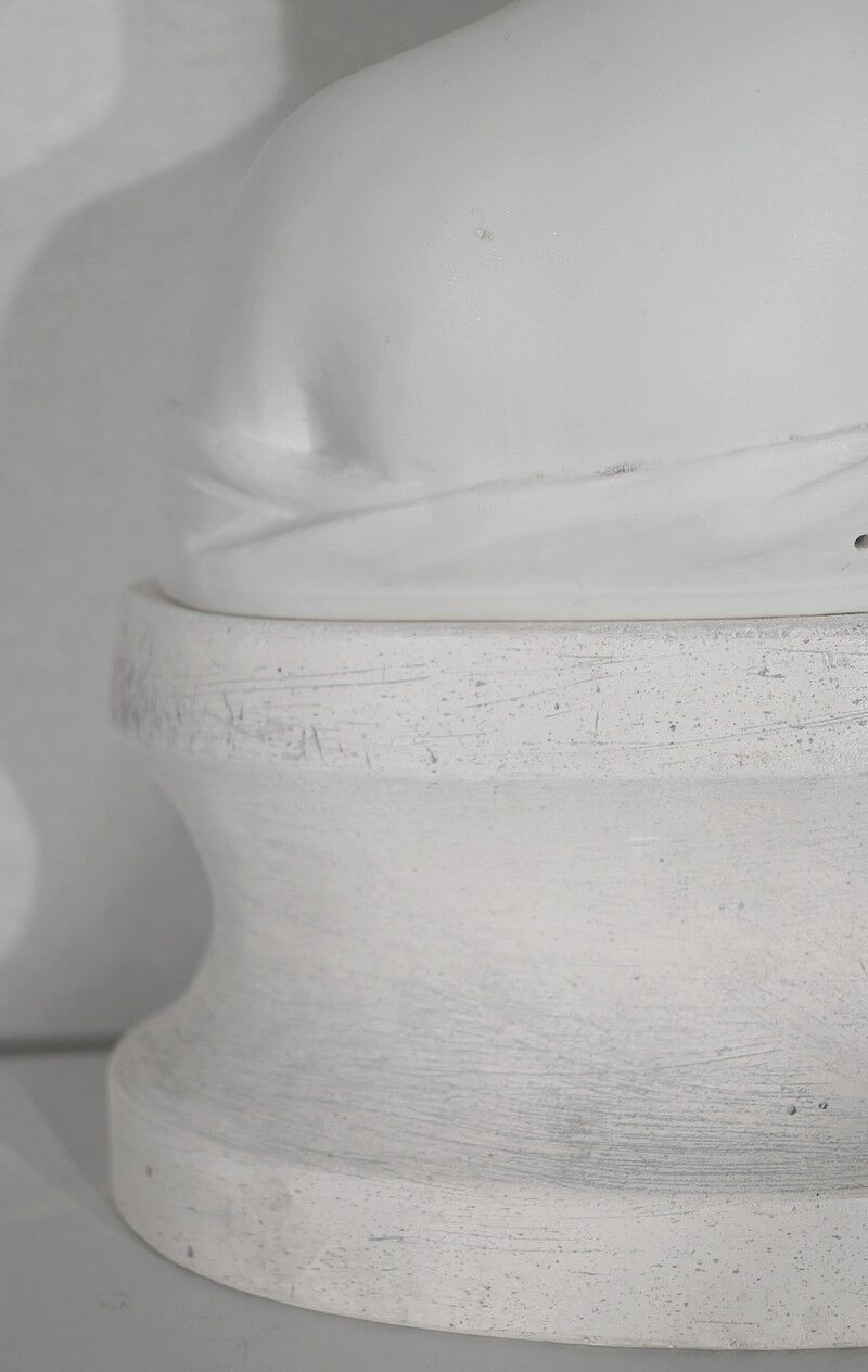 Children's bust in biscuit of limoges – early twentieth century