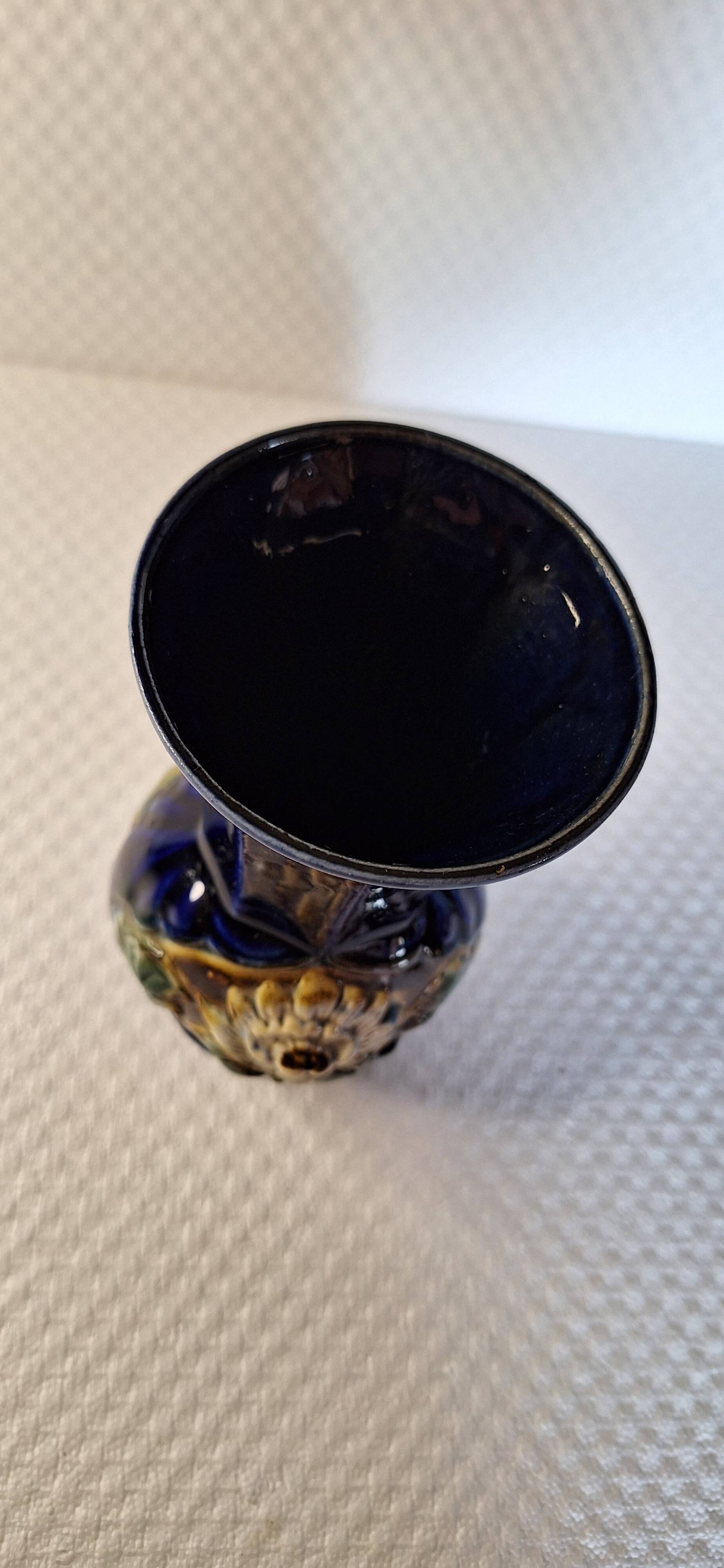 VINTAGE BARBOTINE VASE