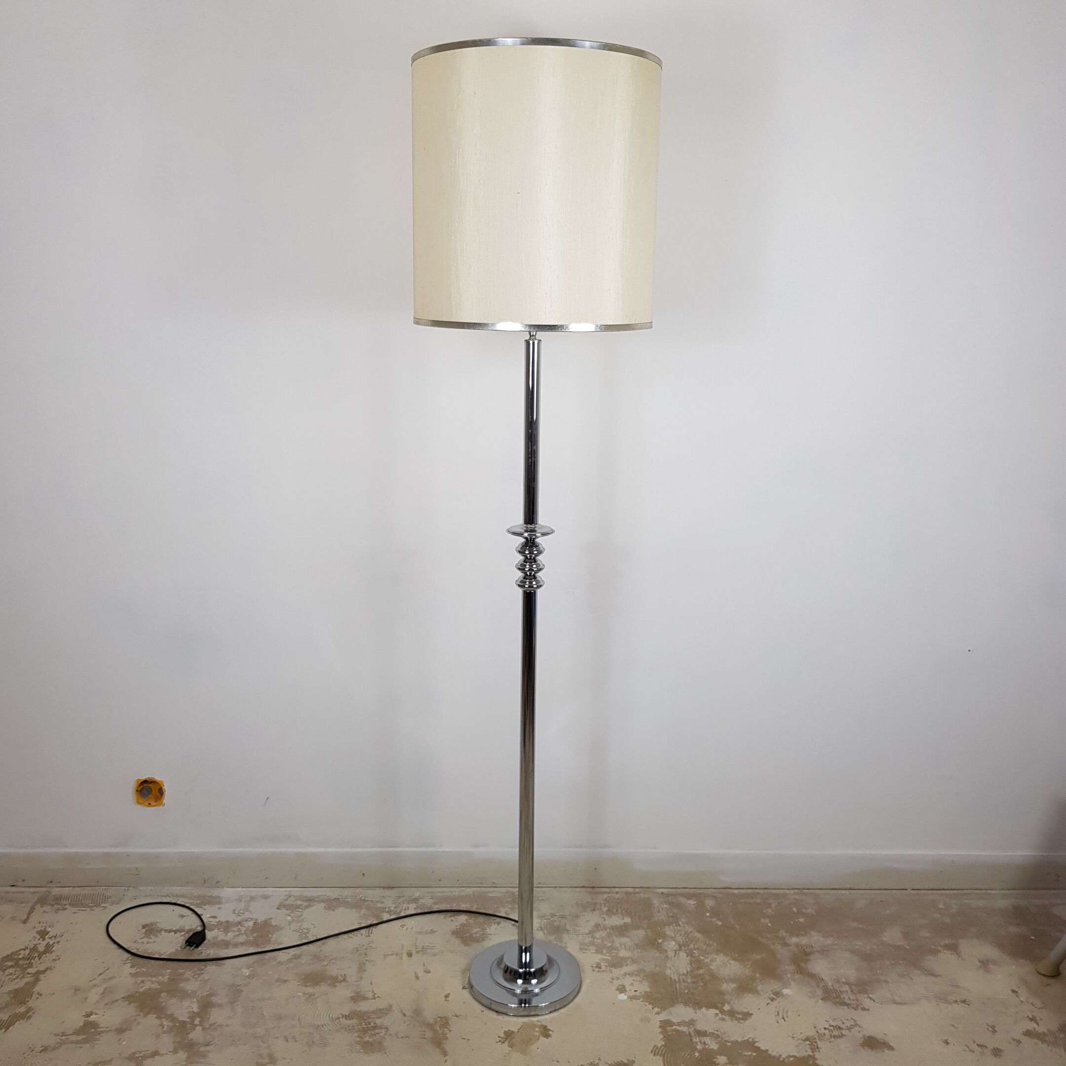 Chrome floor lamp 70s