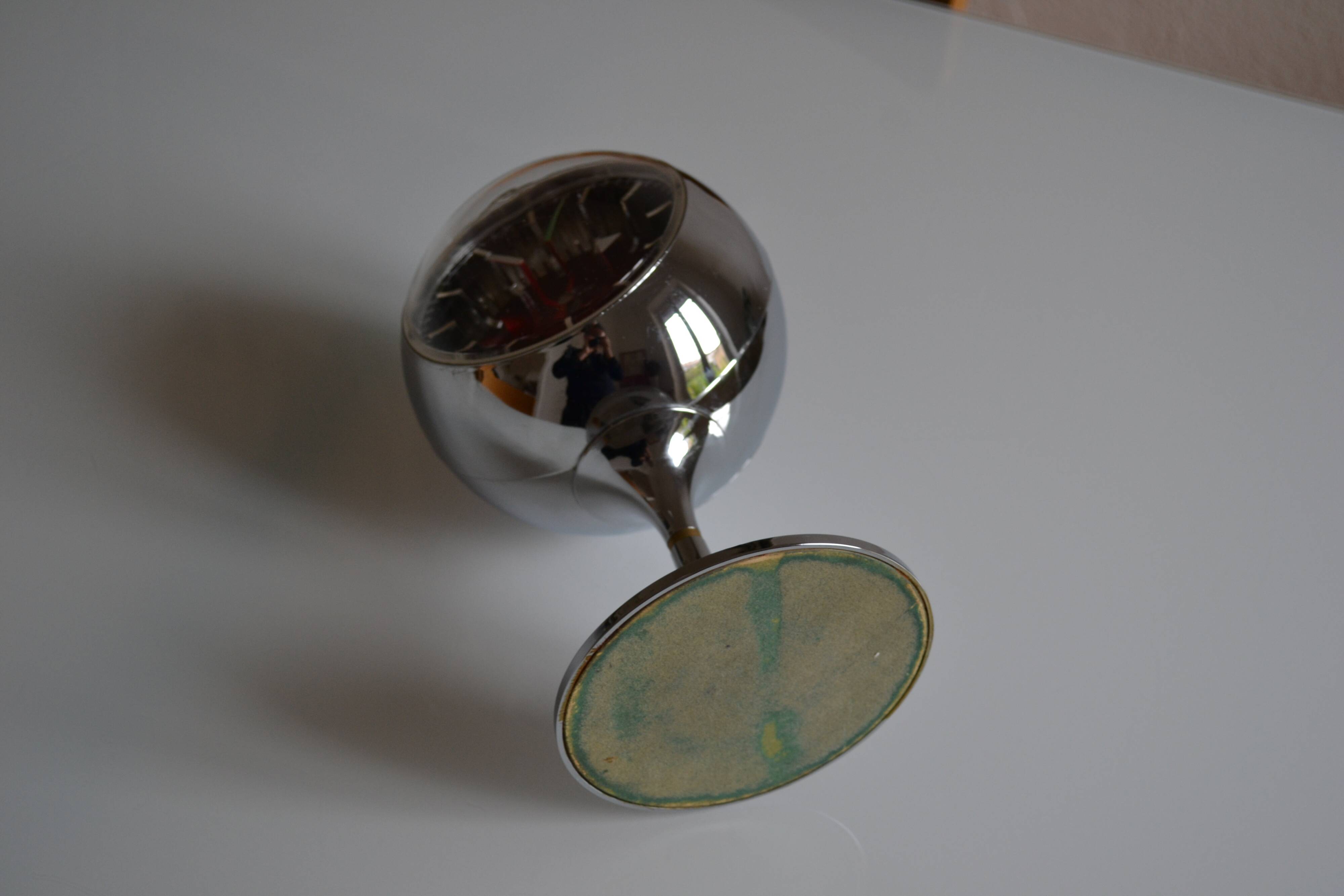 Tokyo Tokei 4 jewels vintage space age japan clock 1970 tulip foot