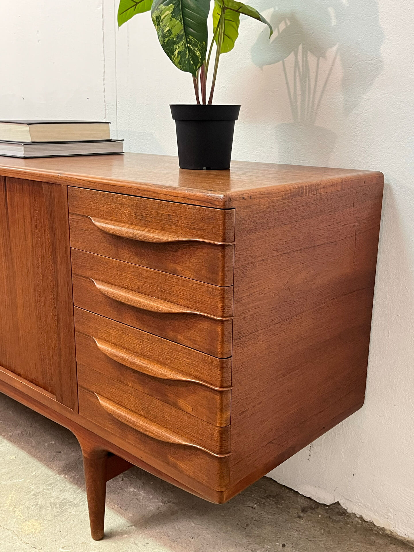 Teak enfilade U15 Johannes Andersen