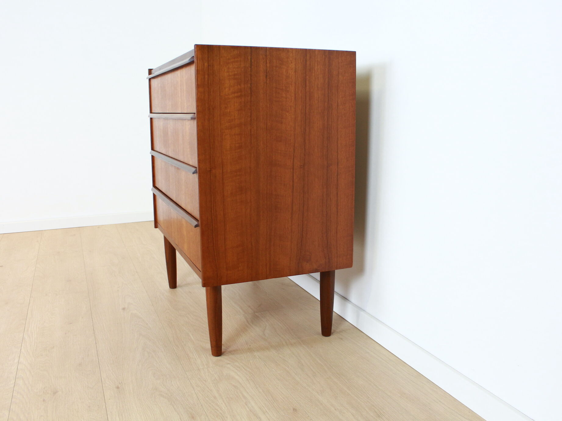 vintage chest of drawers