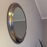 Miroir rond en métal , Italie années 1970