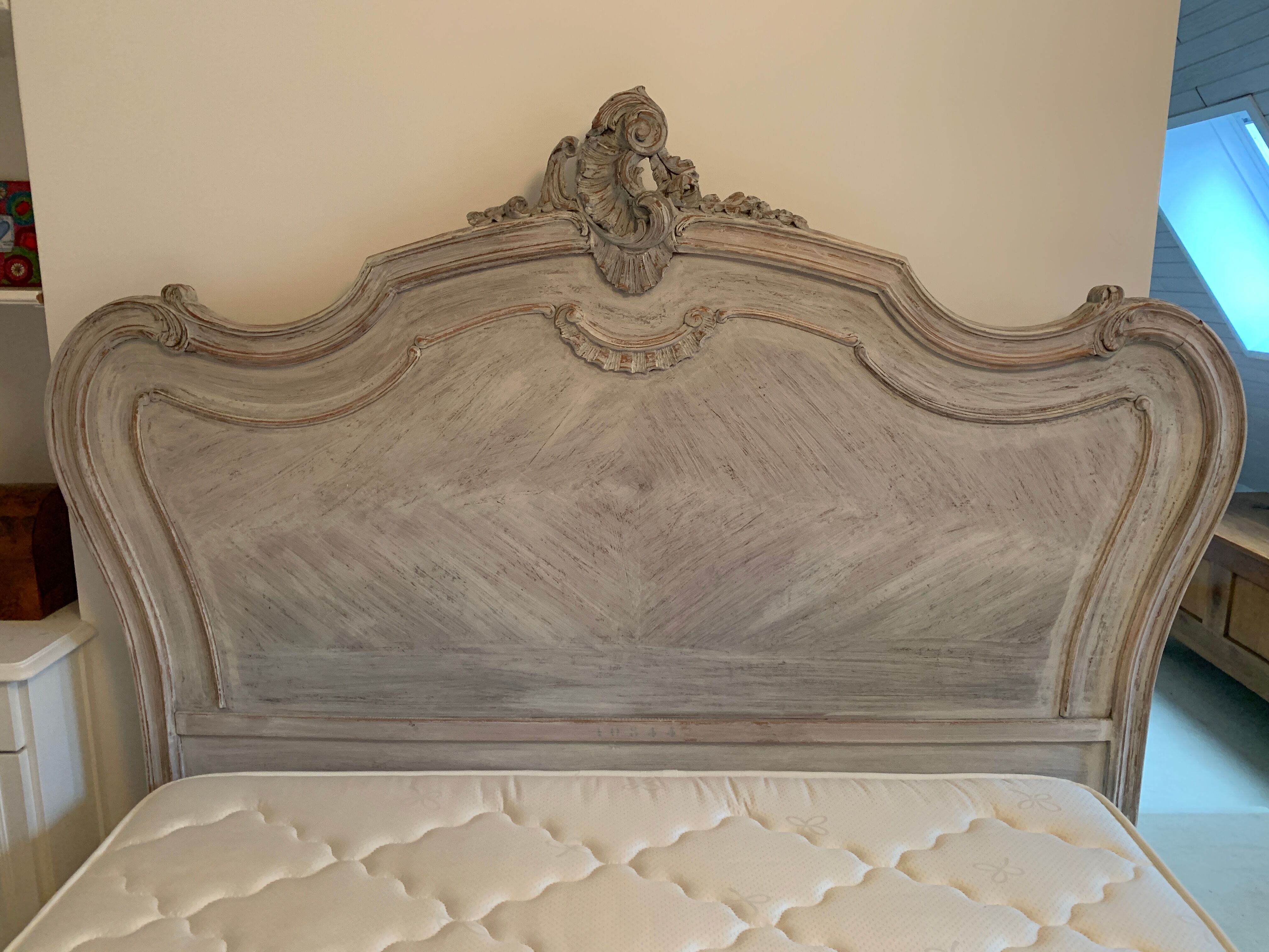 Former bed Louis XV patinated