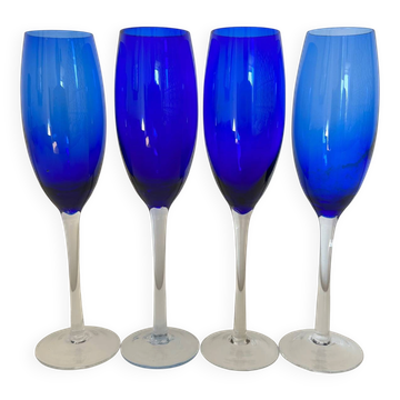 Service de 4 flûtes bleues
