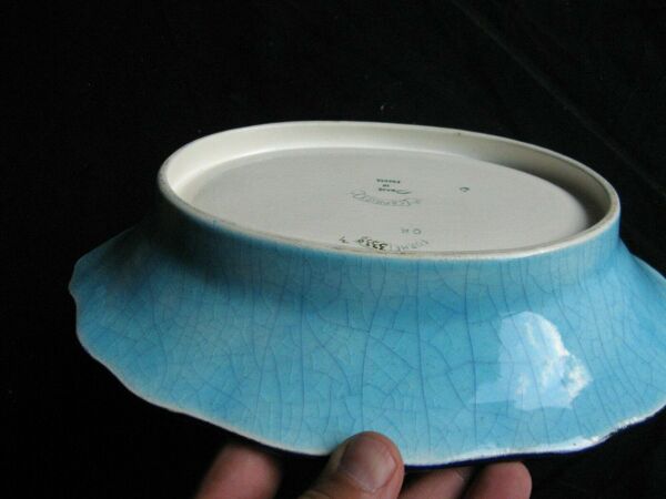 Panière émaux de Longwy décor fond bleu turquoise et fleurs