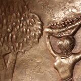 Miroir sculptural en cuivre martelé attribué à Angelo Bragalini