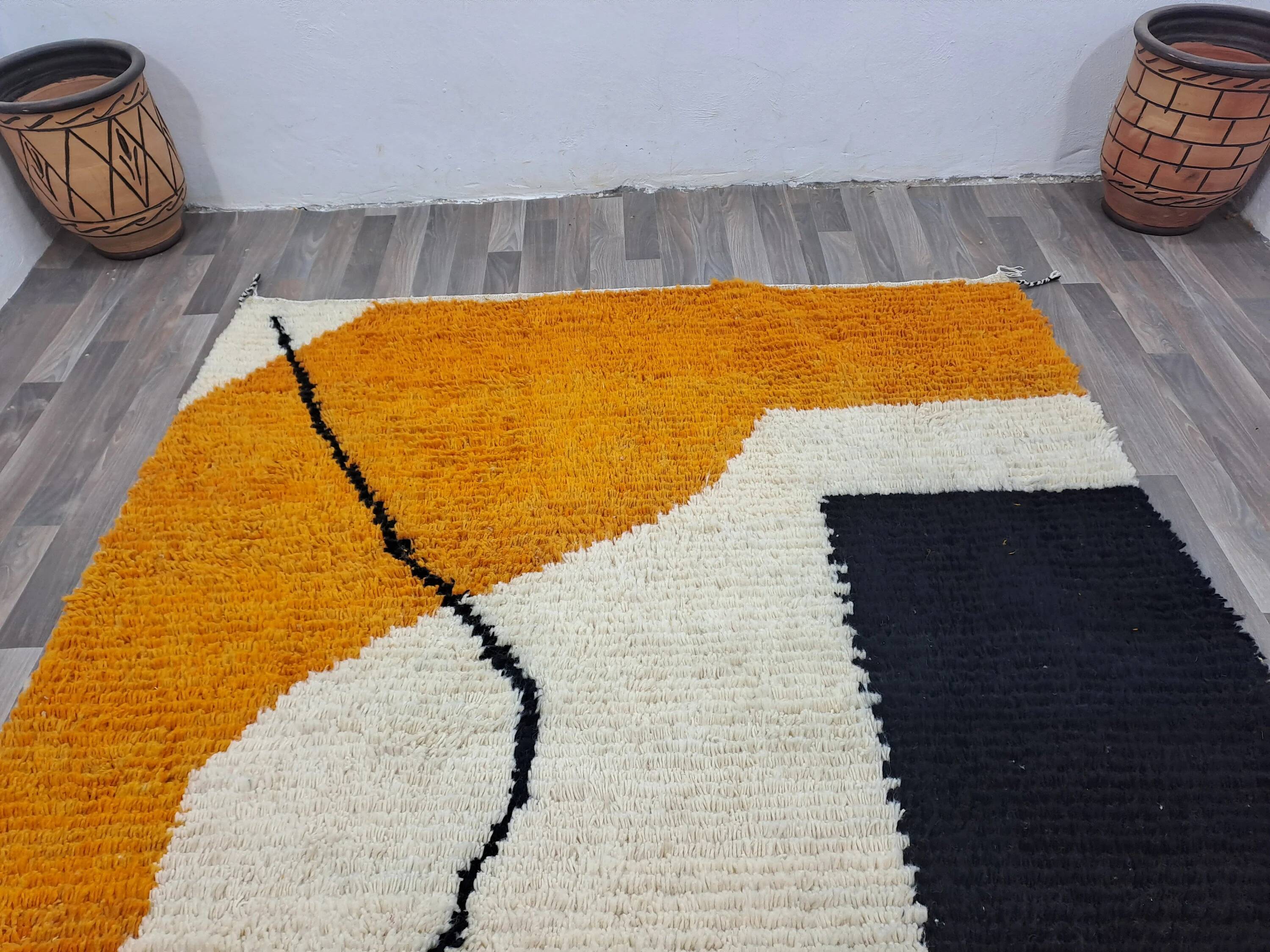 Handmade natural Berber rug 3x2 m