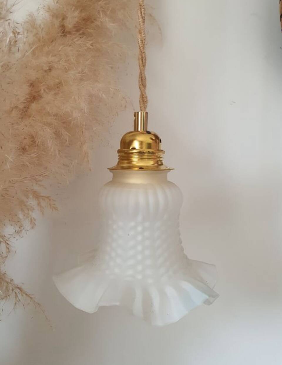 Vintage tulip-shaped portable lamp in frosted glass
